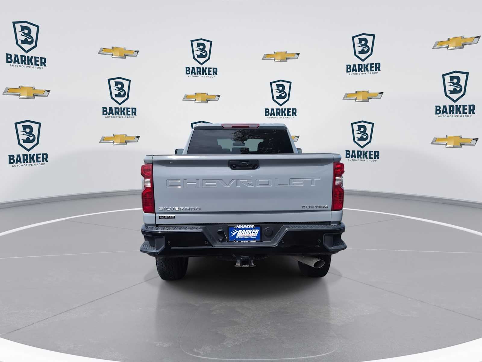 View vehicle photo 7