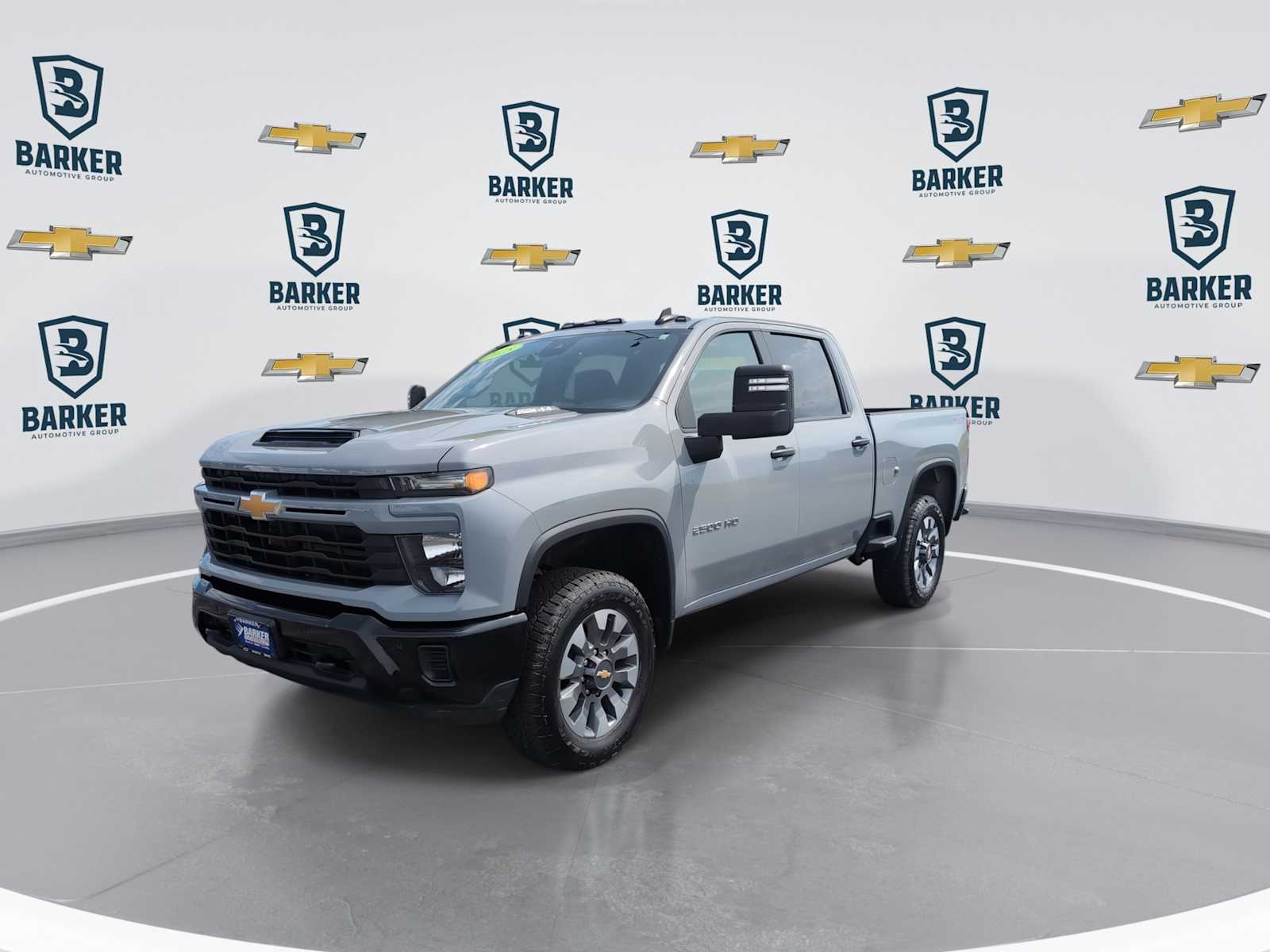 View vehicle photo 4