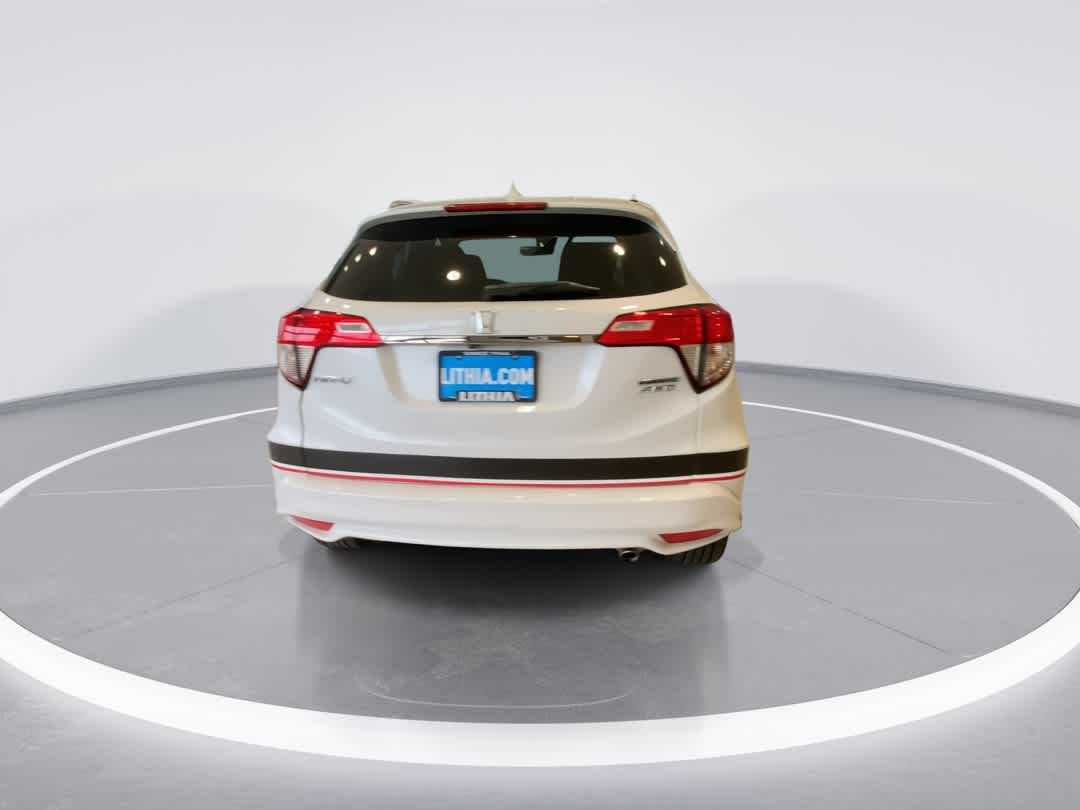 View vehicle photo 7