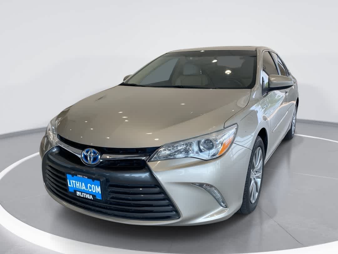  2015 Toyota Camry Hybrid XLE FWD   