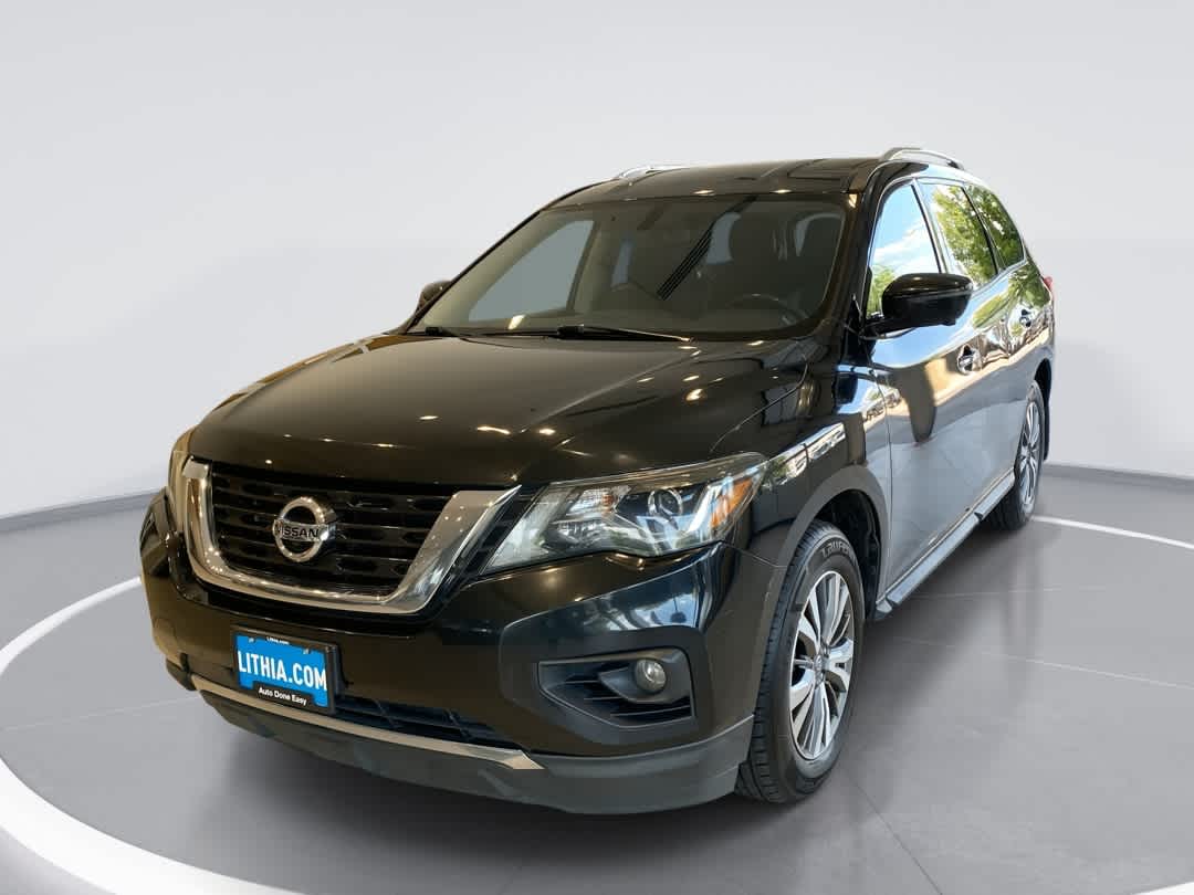  2019 Nissan Pathfinder SL 4WD   