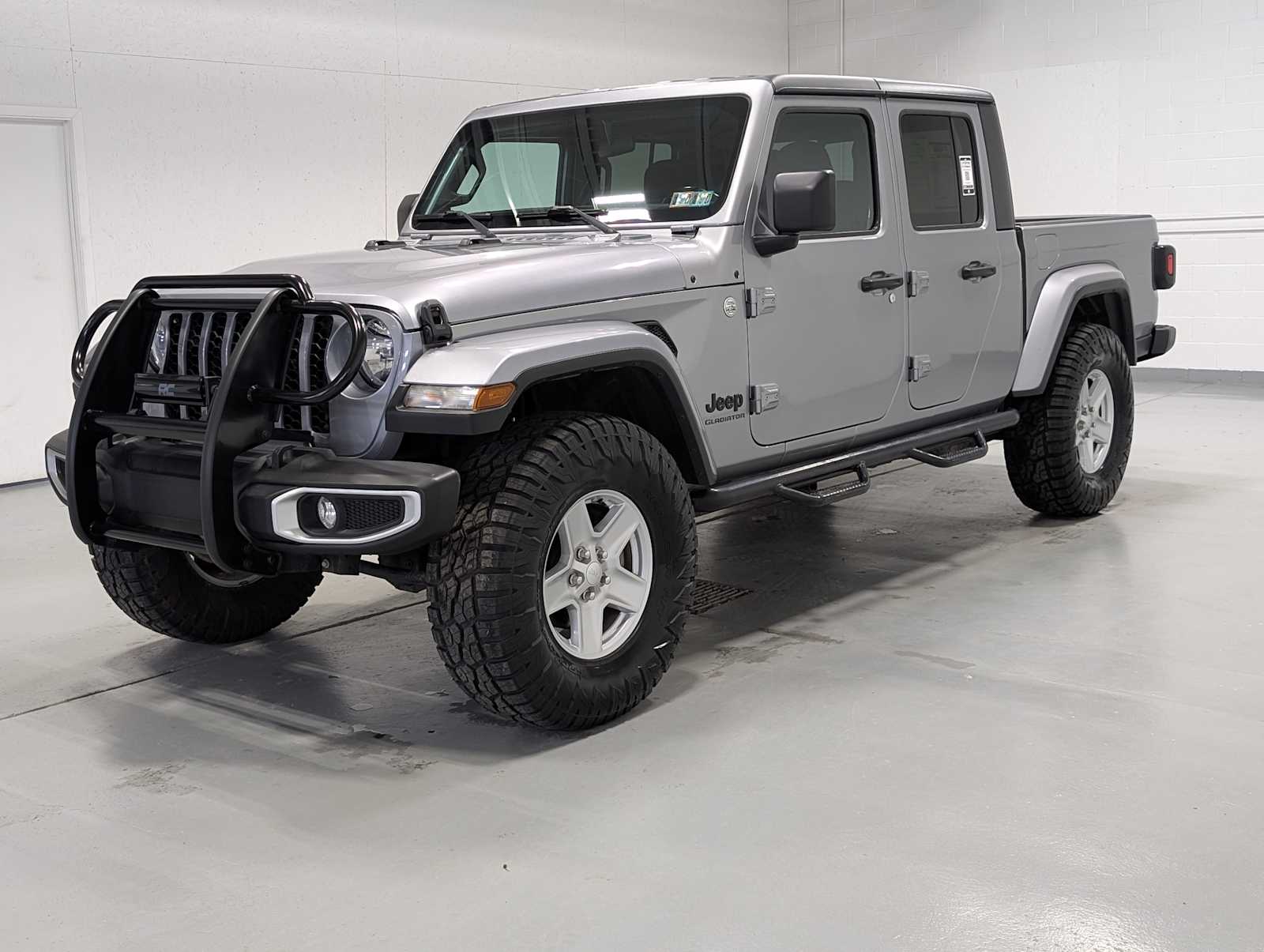2021 Jeep Gladiator Sport S Crew Cab 4WD