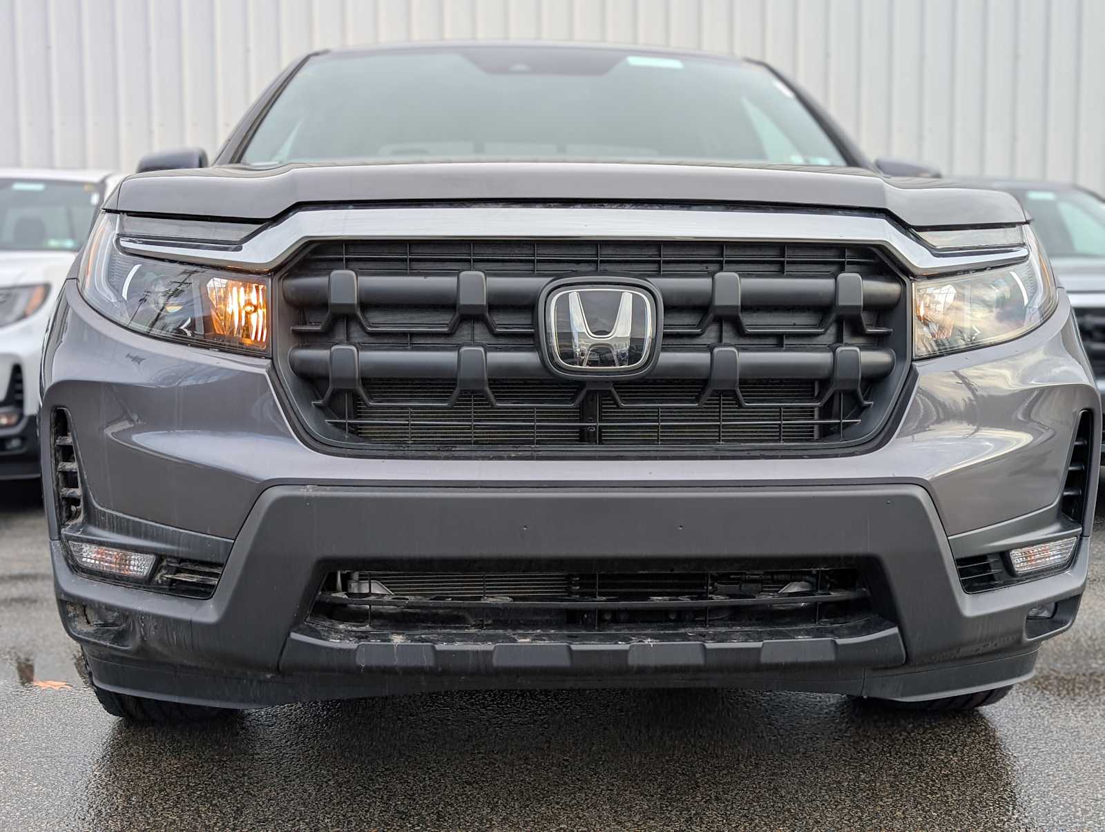 View vehicle photo 2