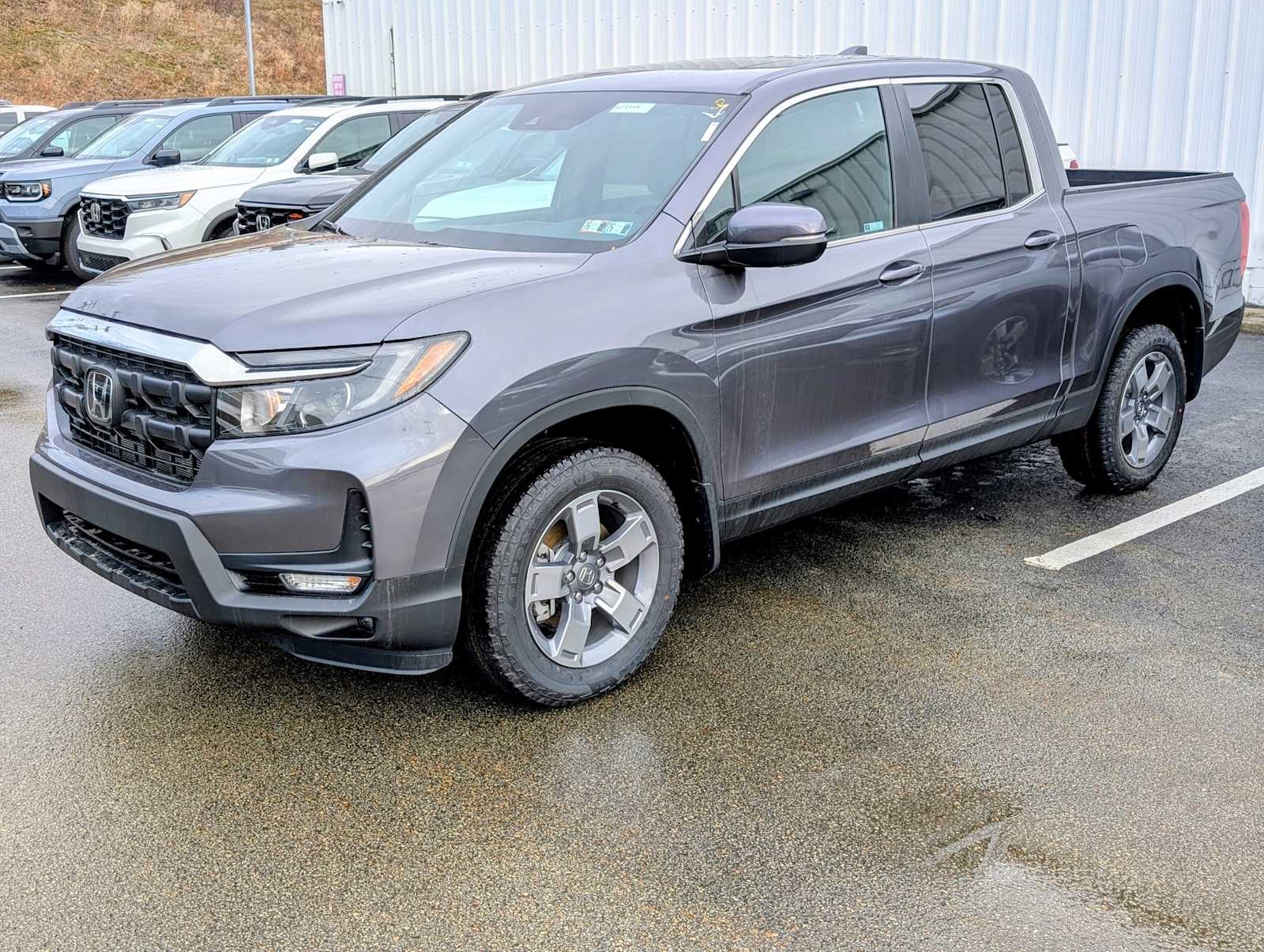 Gray (Modern Steel Metallic) 2026 Honda Ridgeline RTL AWD Pickup Truck All-Wheel Drive 9-Speed Automatic