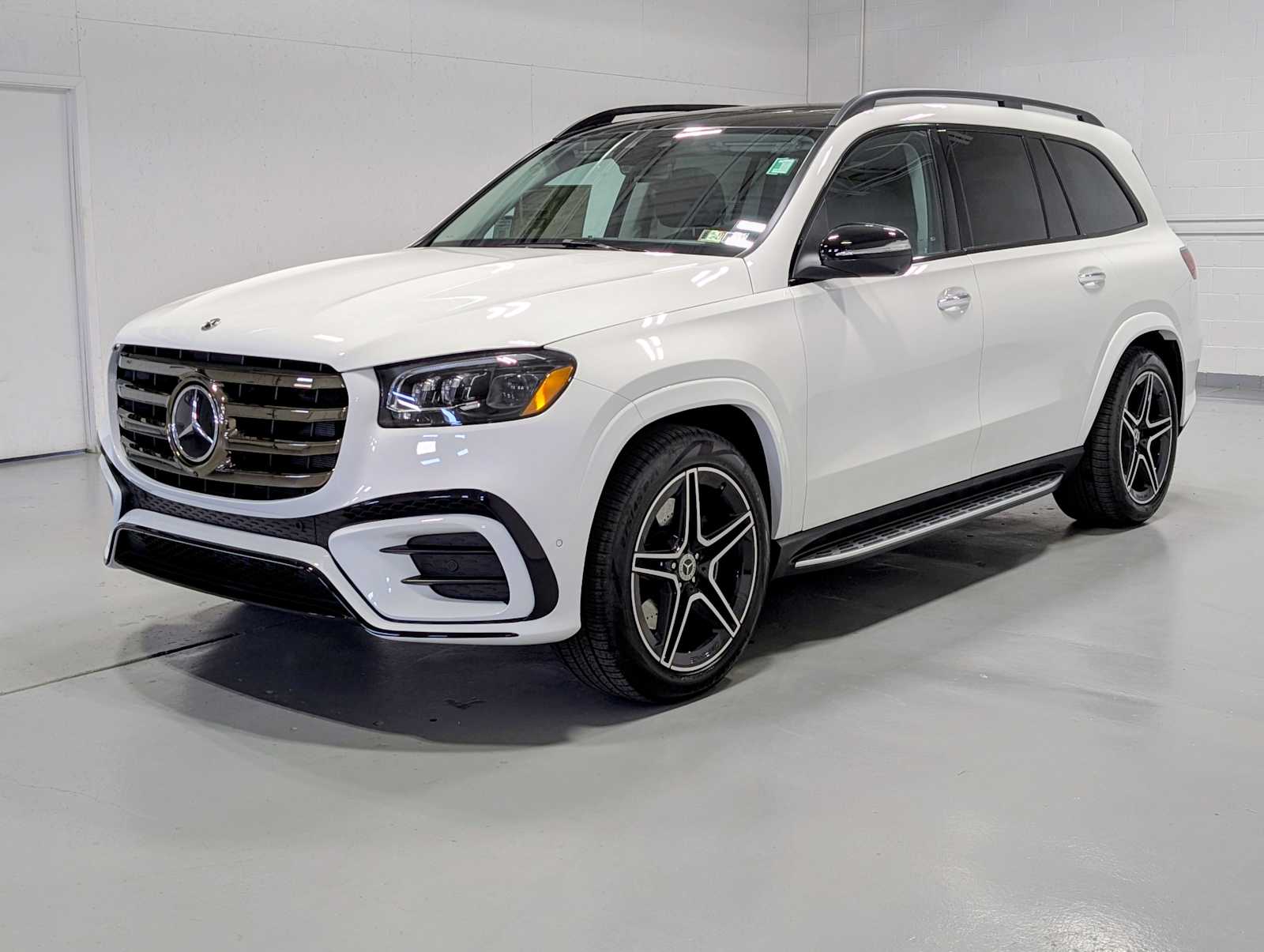 Polar White 2026 Mercedes-Benz GLS 450 4MATIC SUV / Crossover All-Wheel Drive 9-Speed Automatic