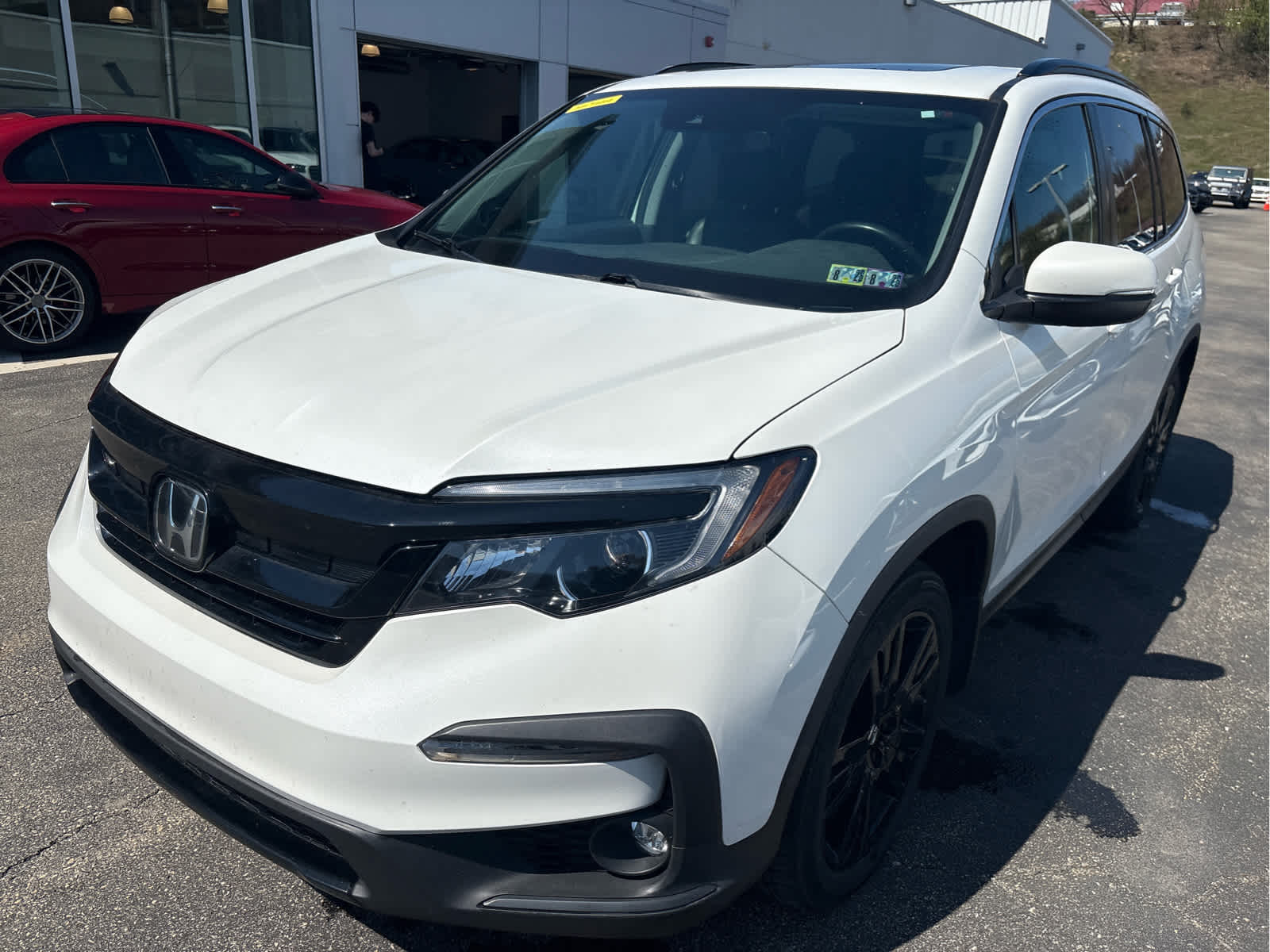 Platinum White Pearl 2022 Honda Pilot SE AWD SUV / Crossover All-Wheel Drive 9-Speed Automatic