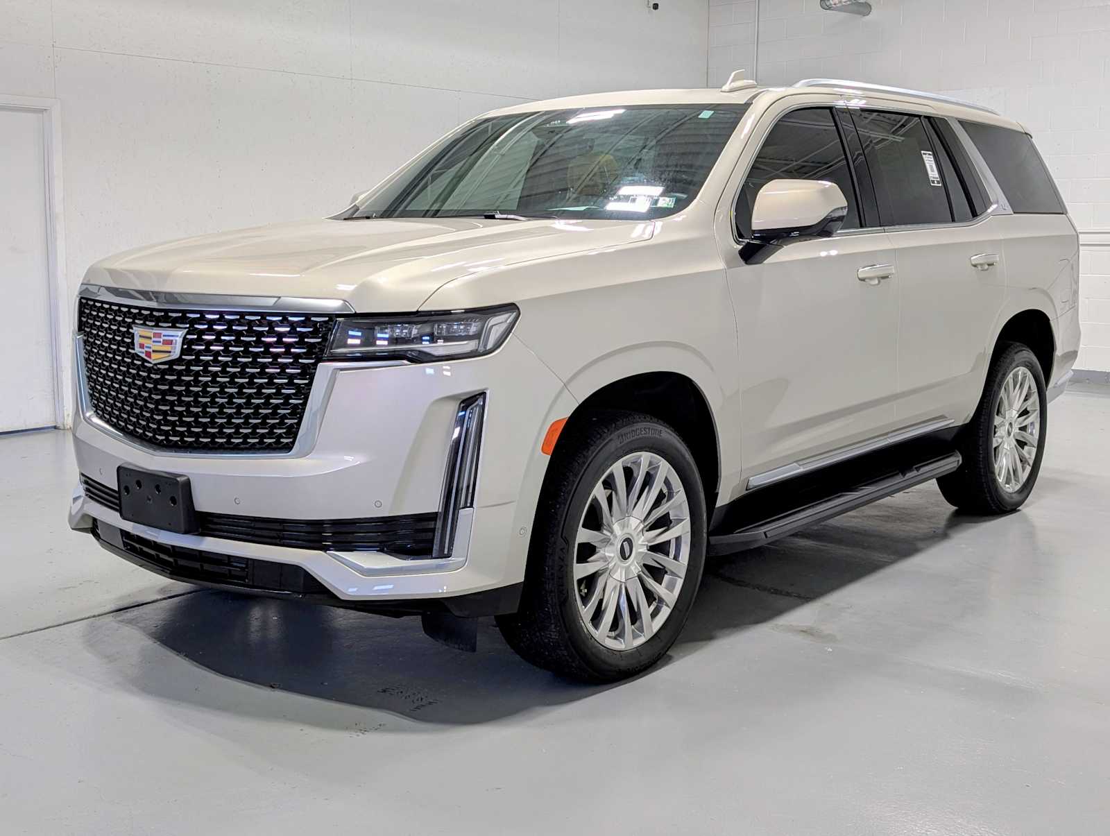 Sandstone Metallic 2022 Cadillac Escalade Premium Luxury 4WD SUV / Crossover Four-Wheel Drive Automatic