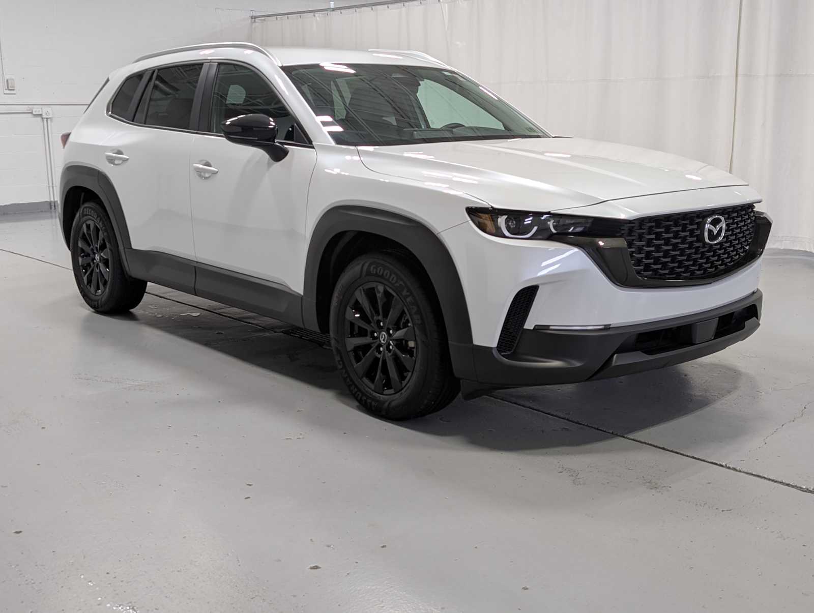 View vehicle photo 6