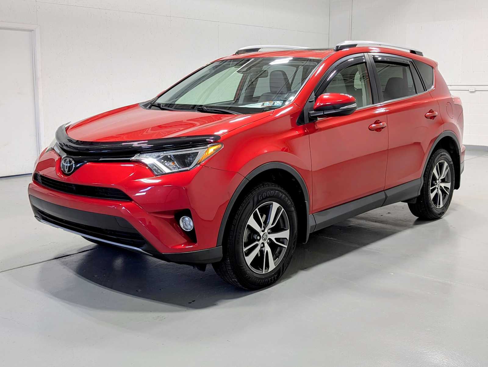 Barcelona Red Metallic 2017 Toyota RAV4 XLE AWD SUV / Crossover All-Wheel Drive 6-Speed Automatic