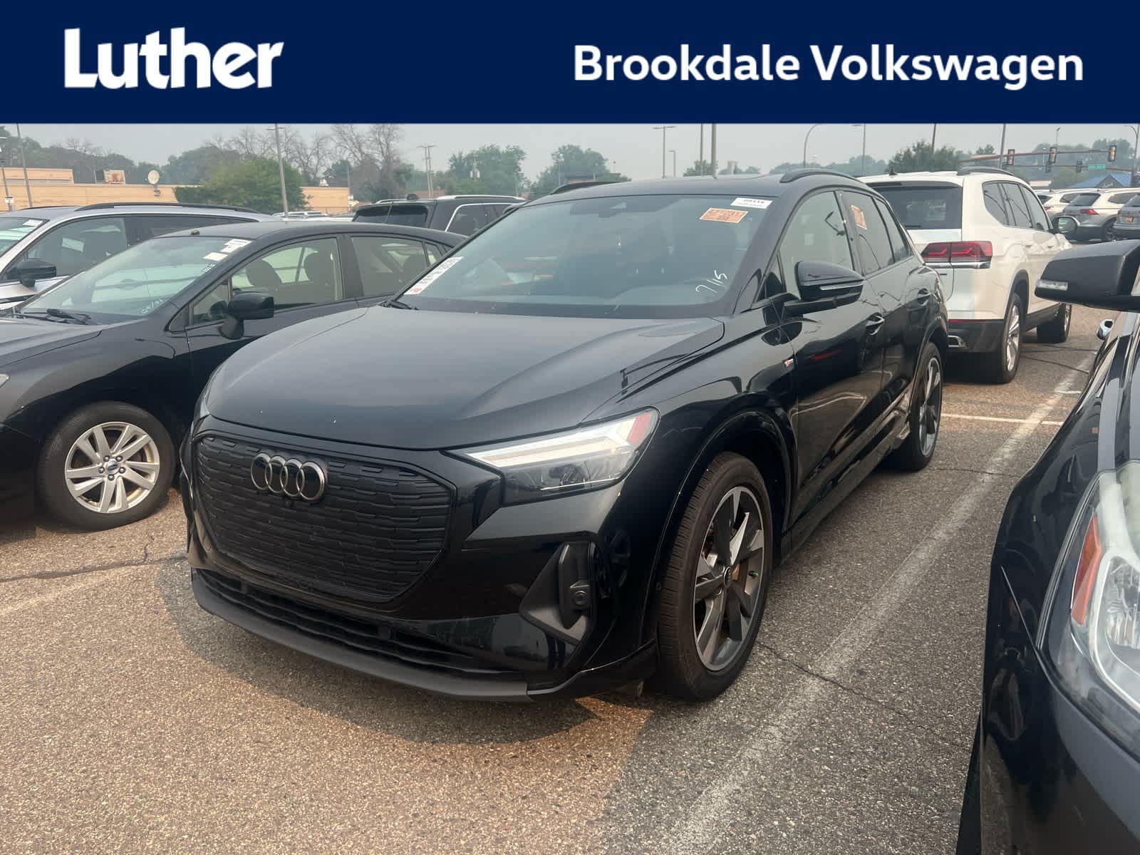 2024 Audi Q4 e-tron quattro Premium Plus 55