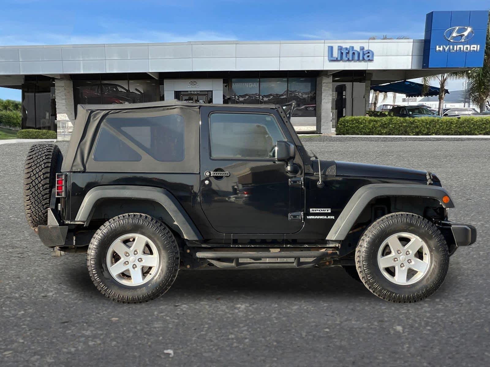 2015 Jeep Wrangler Sport 8