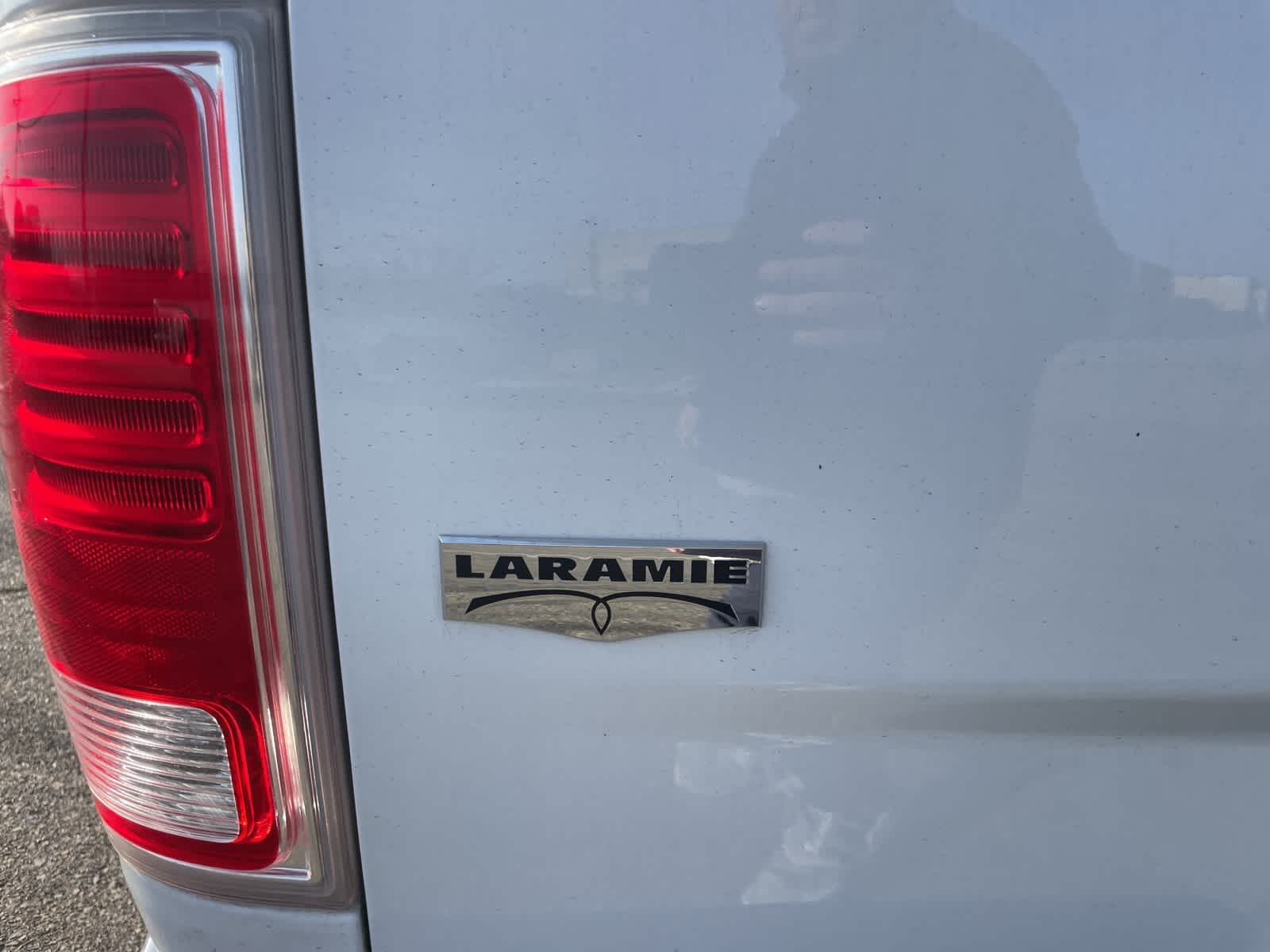 2019 Ram 1500 Classic Laramie 4x2 Crew Cab 57 Box 17