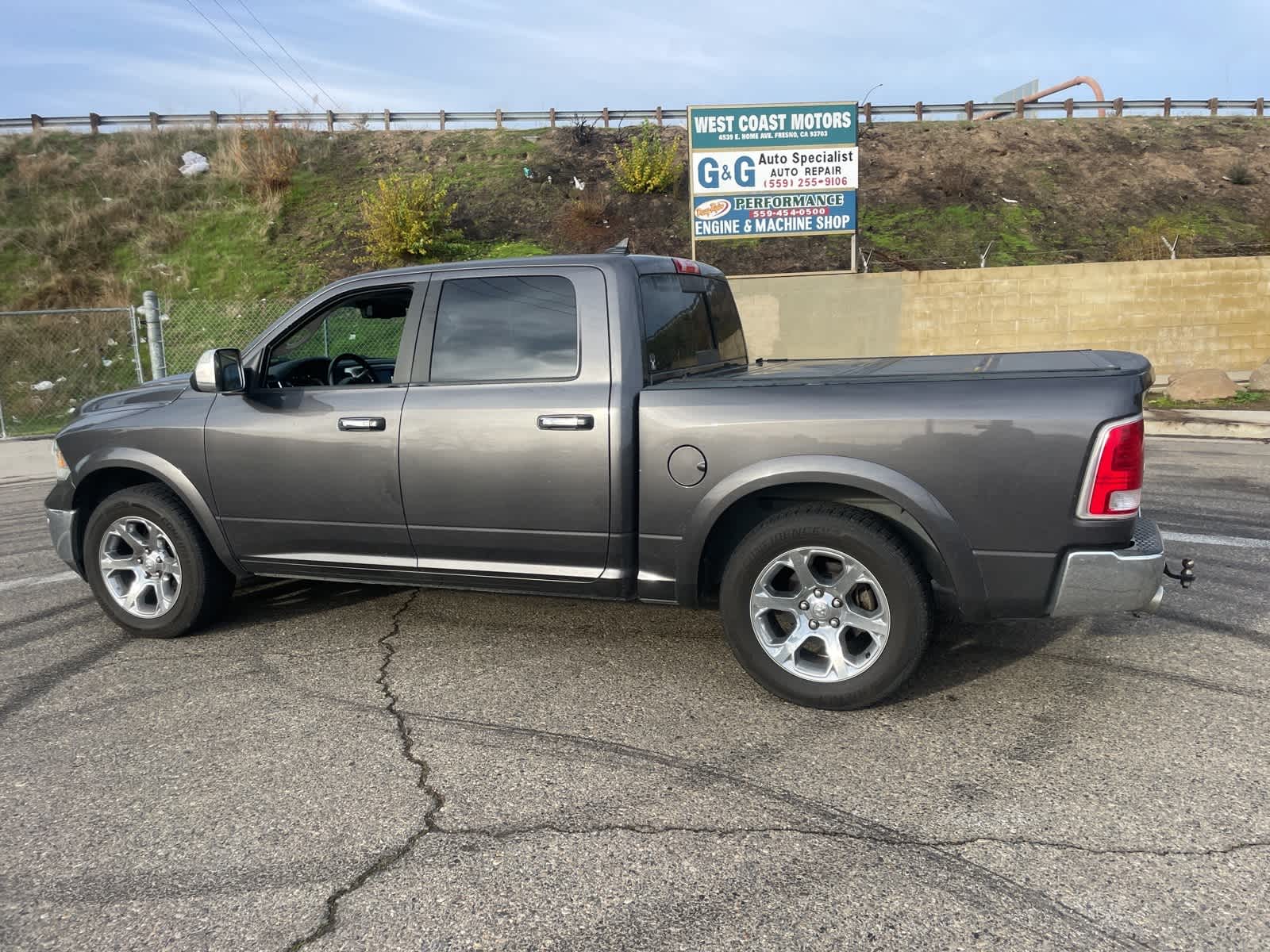 2017 Ram 1500 Laramie 4x4 Crew Cab 57 Box 8