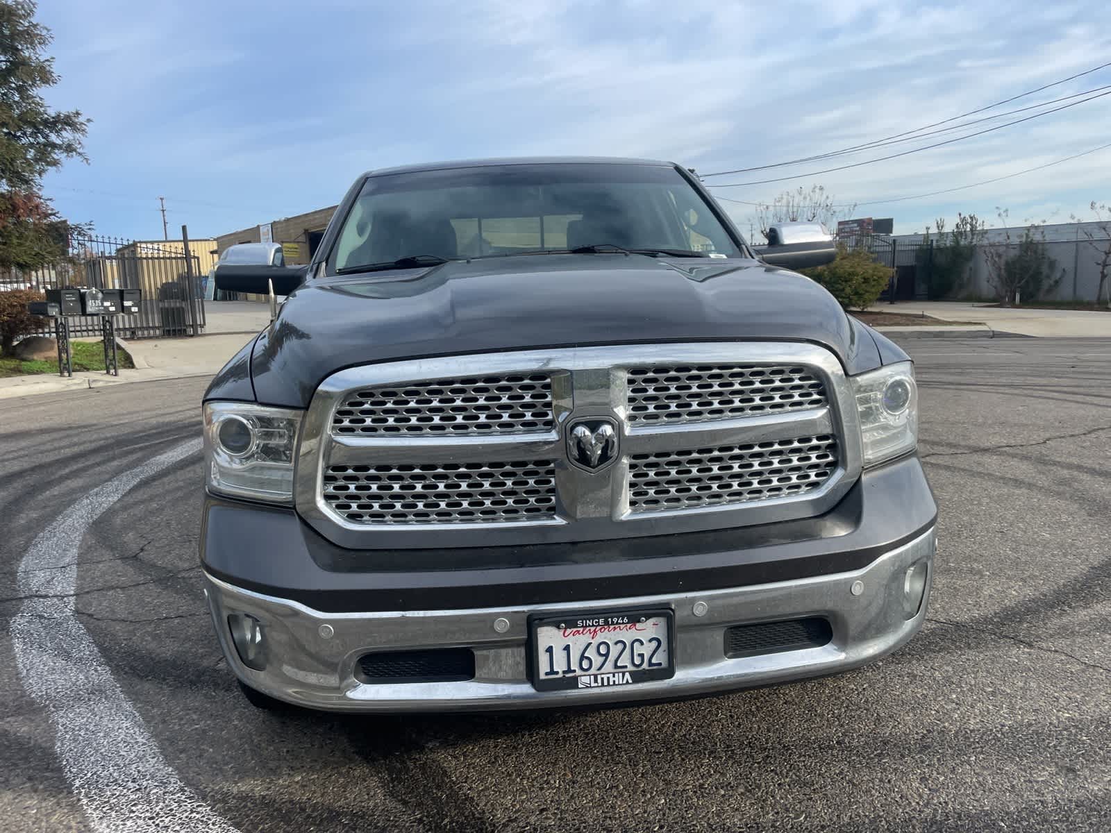 2017 Ram 1500 Laramie 4x4 Crew Cab 57 Box 3