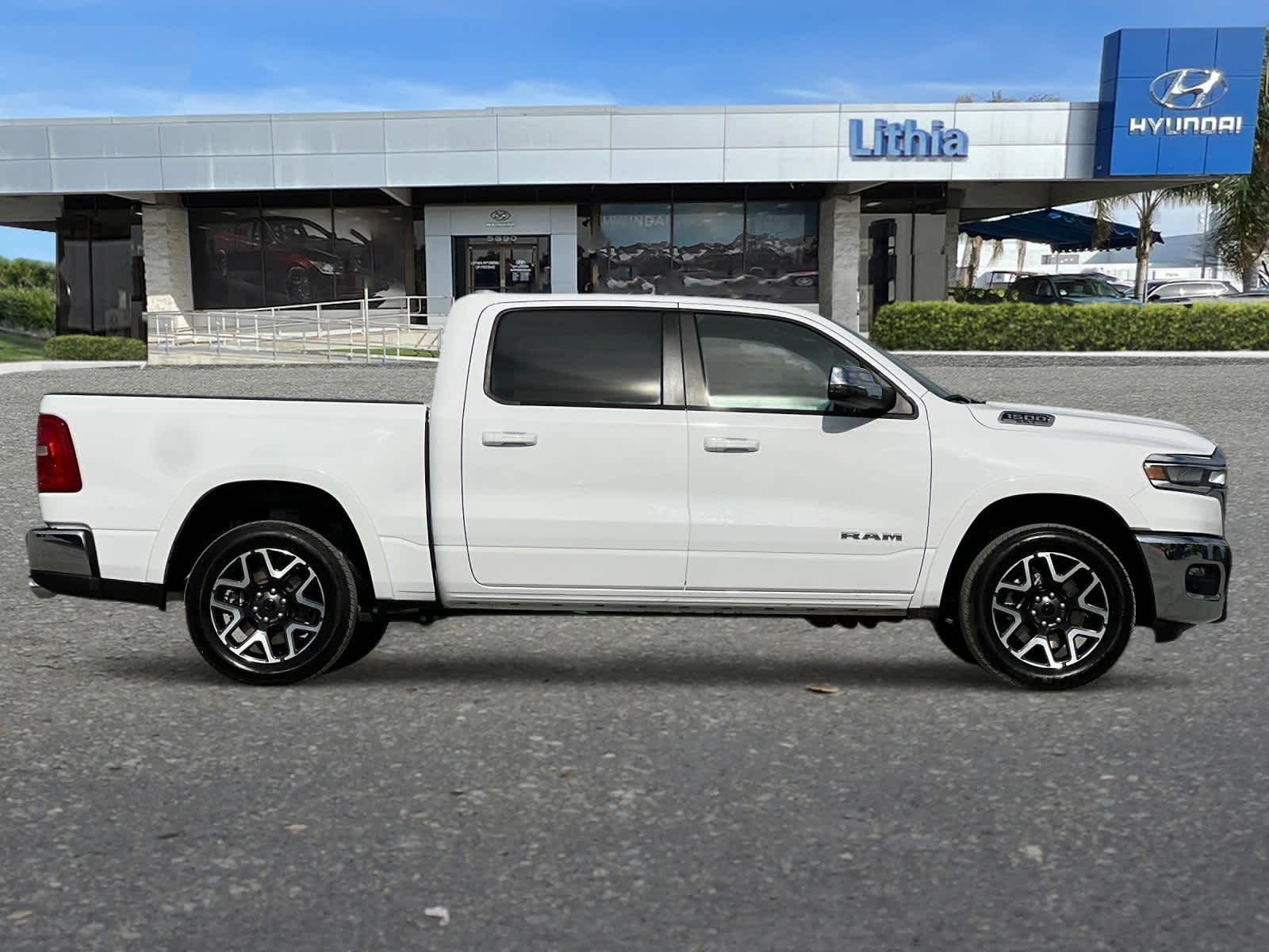 2025 Ram 1500 Laramie 4x4 Crew Cab 57 Box 8