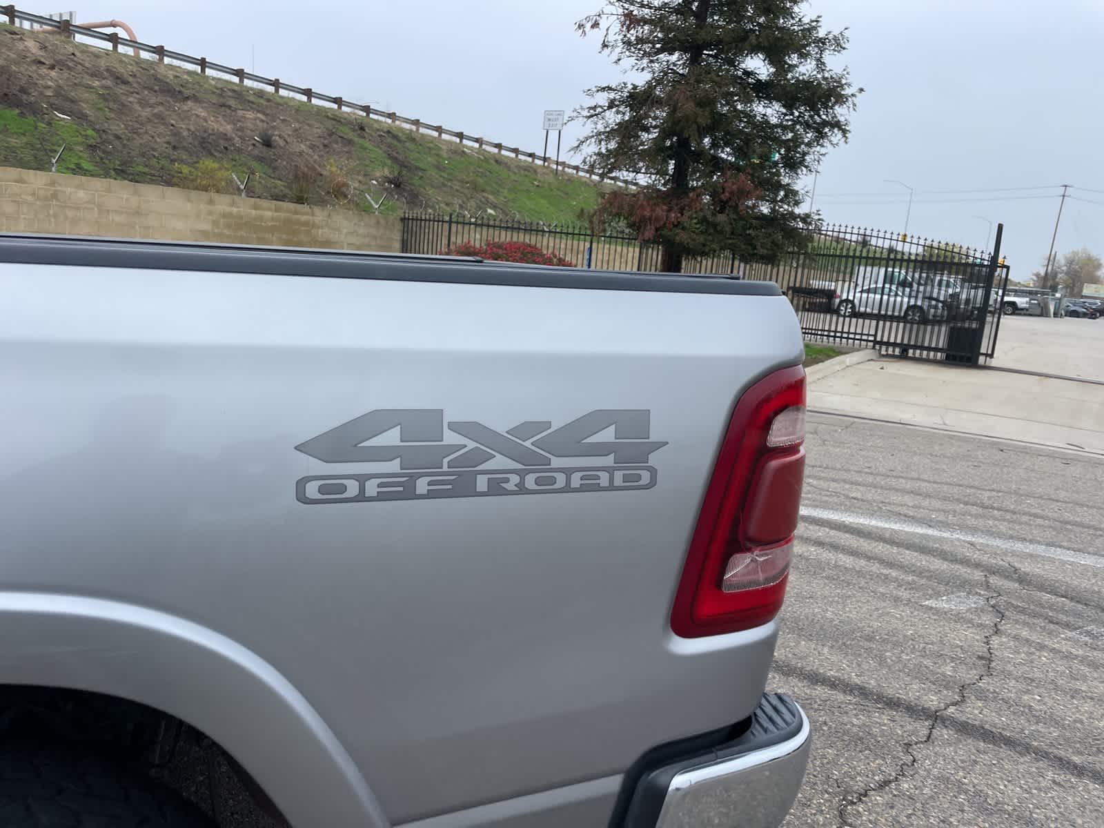 2021 Ram 1500 Laramie 4x4 Crew Cab 57 Box 8