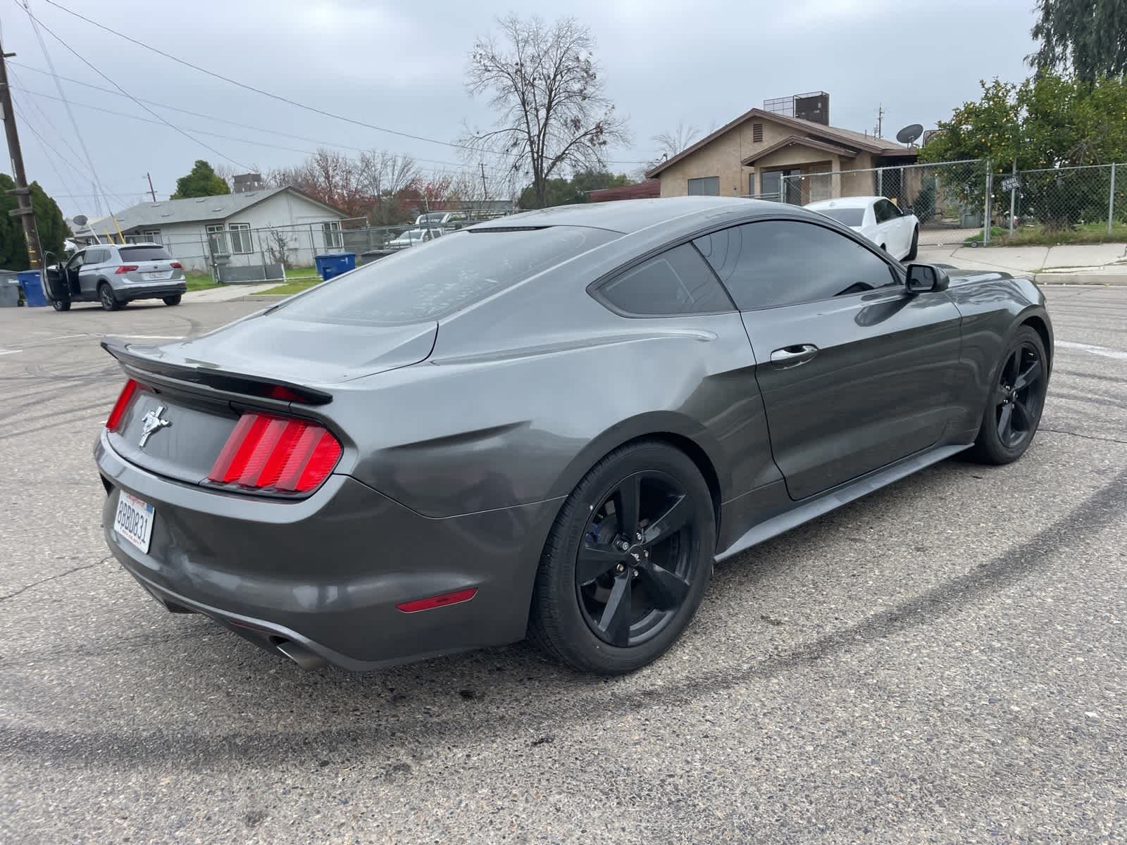 2017 Ford Mustang V6 6