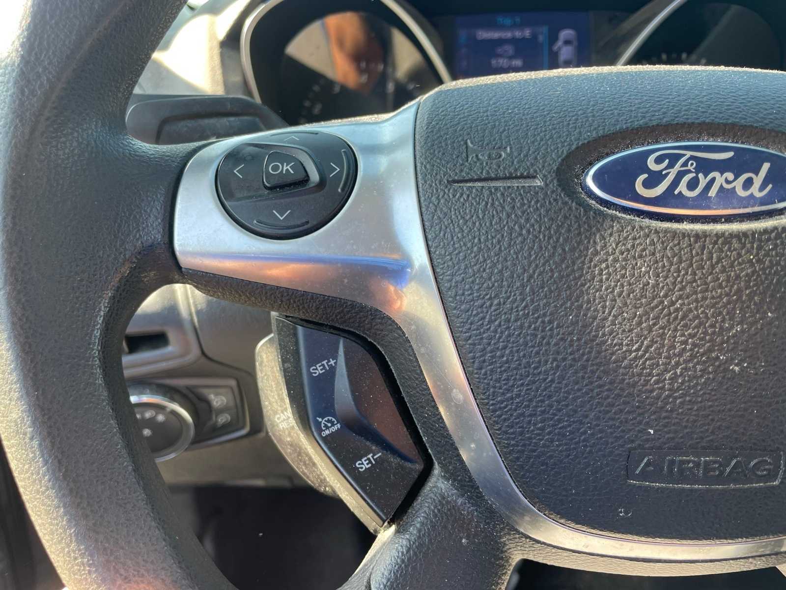 2013 Ford Focus SE 27