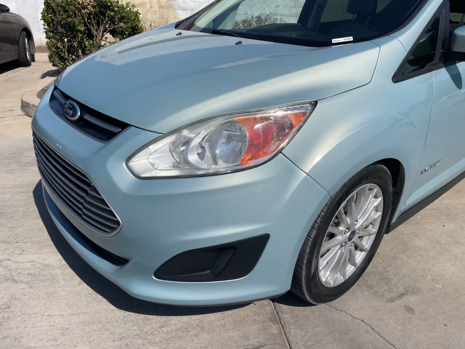 2014 Ford C-Max Hybrid SE 12