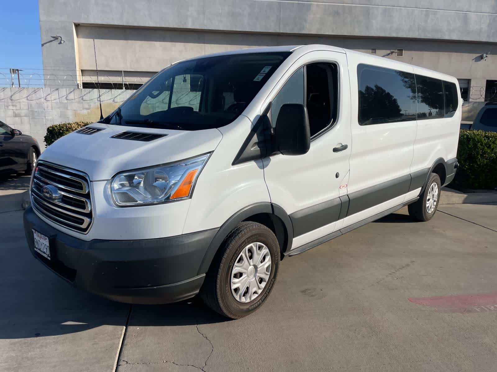 2016 Ford Transit XLT 2