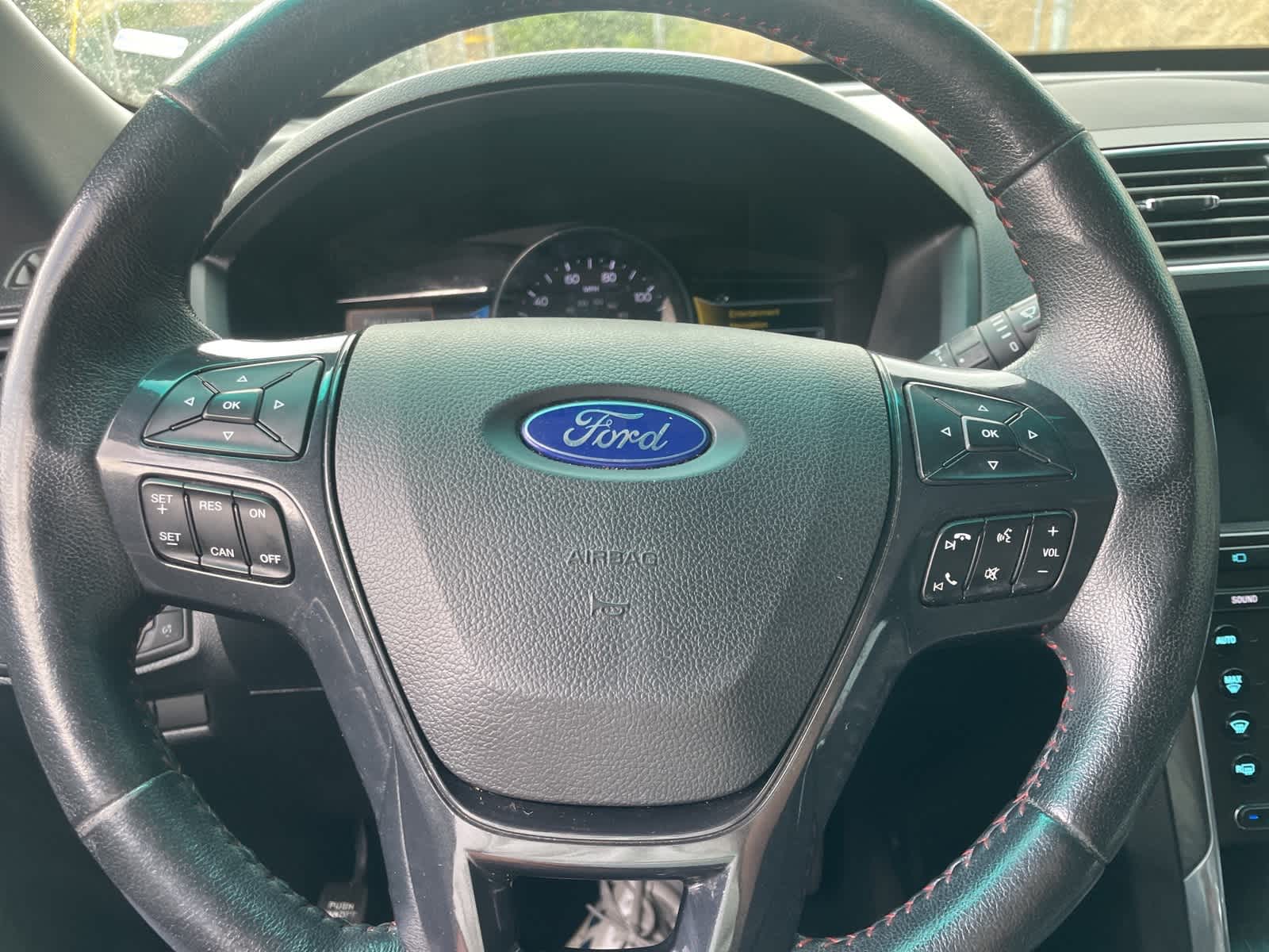 2017 Ford Explorer Sport 22