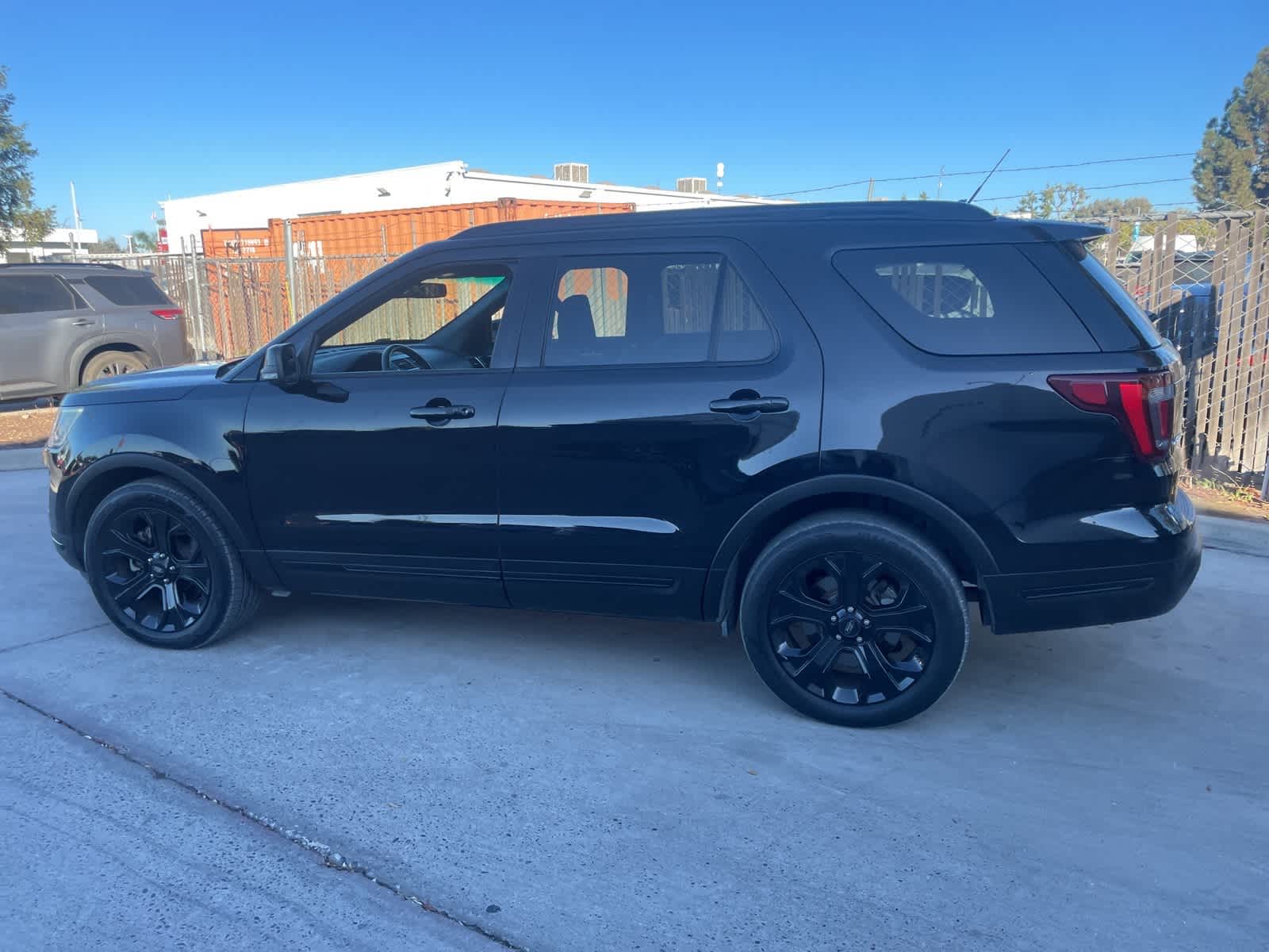 2019 Ford Explorer Sport 3