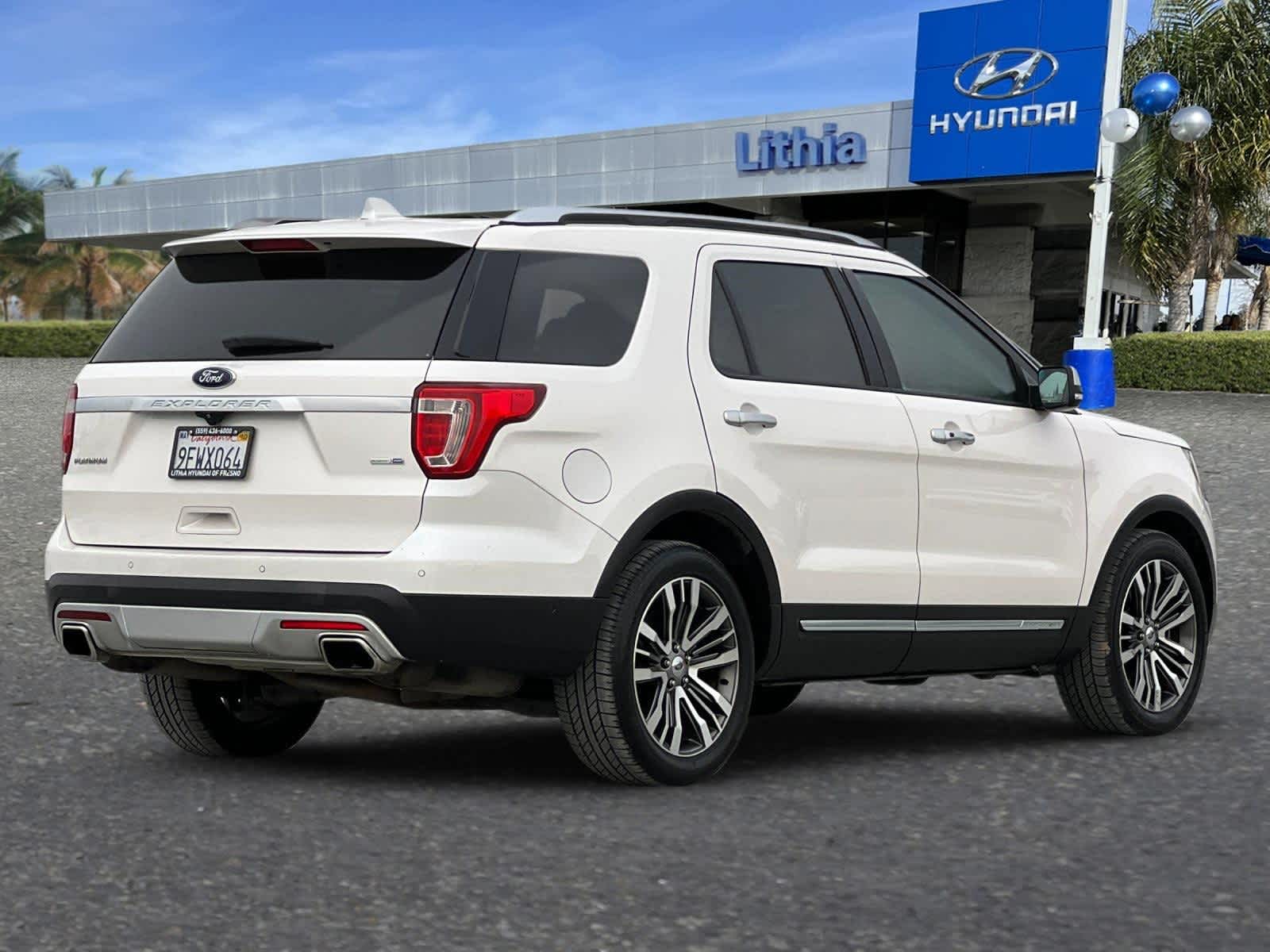 2016 Ford Explorer Platinum 2