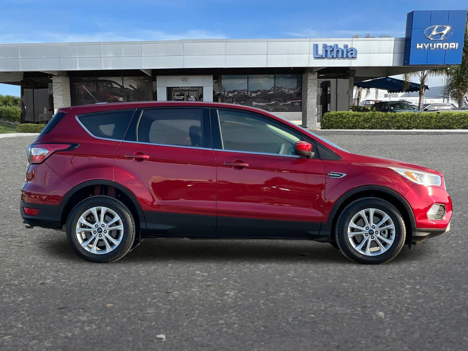 2017 Ford Escape SE 8