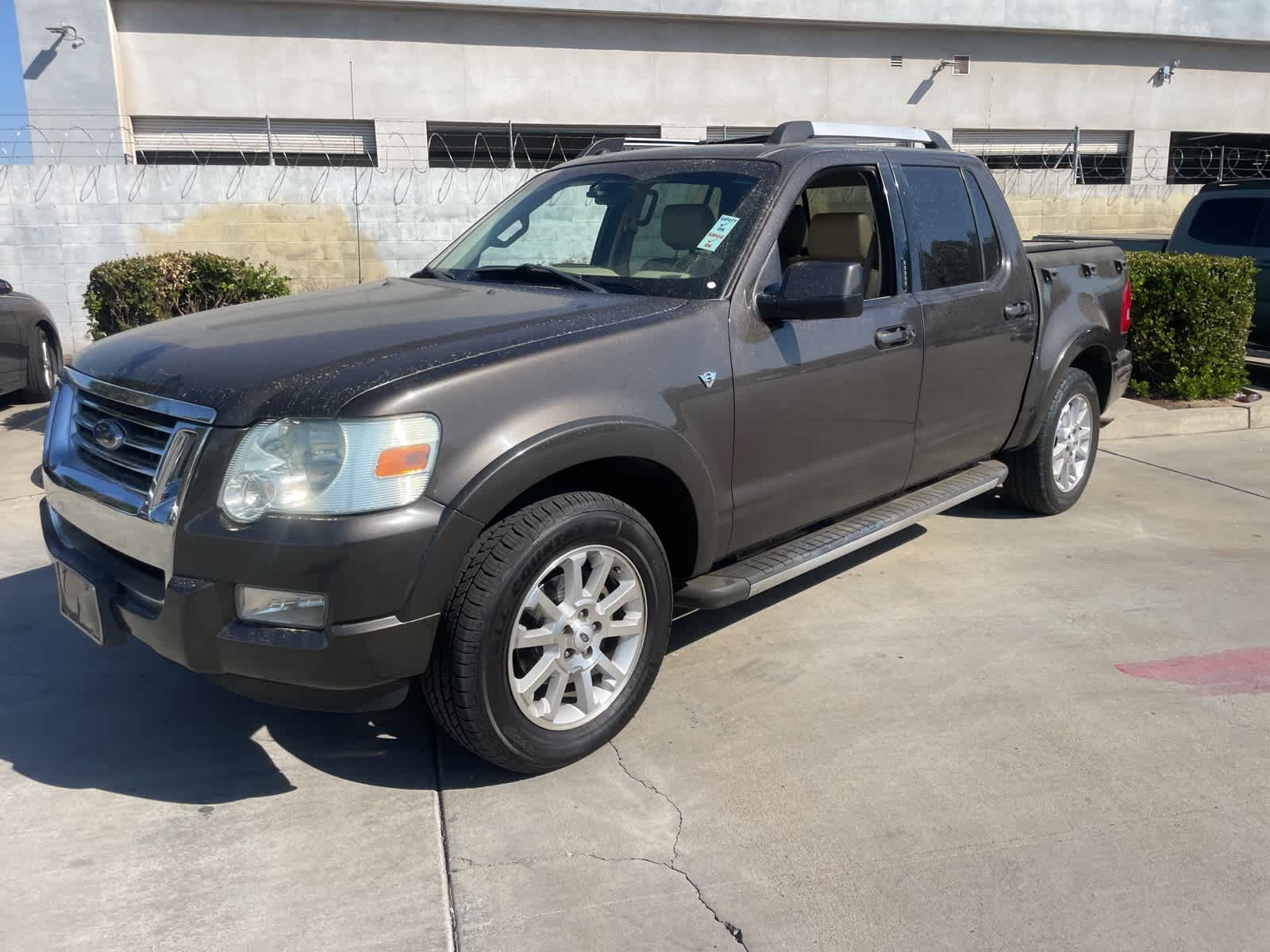 2007 Ford Explorer Sport Trac Limited 2