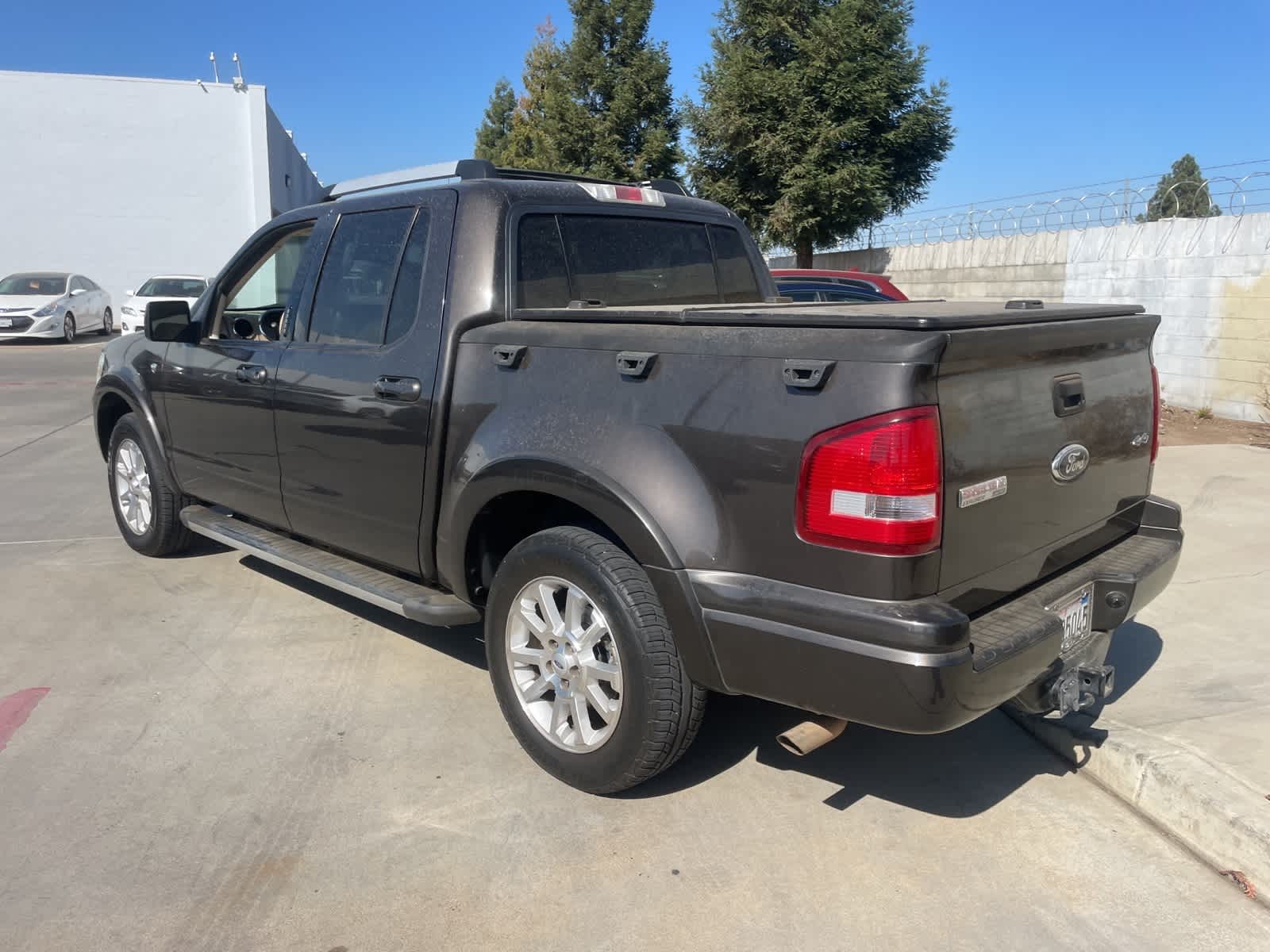 2007 Ford Explorer Sport Trac Limited 6