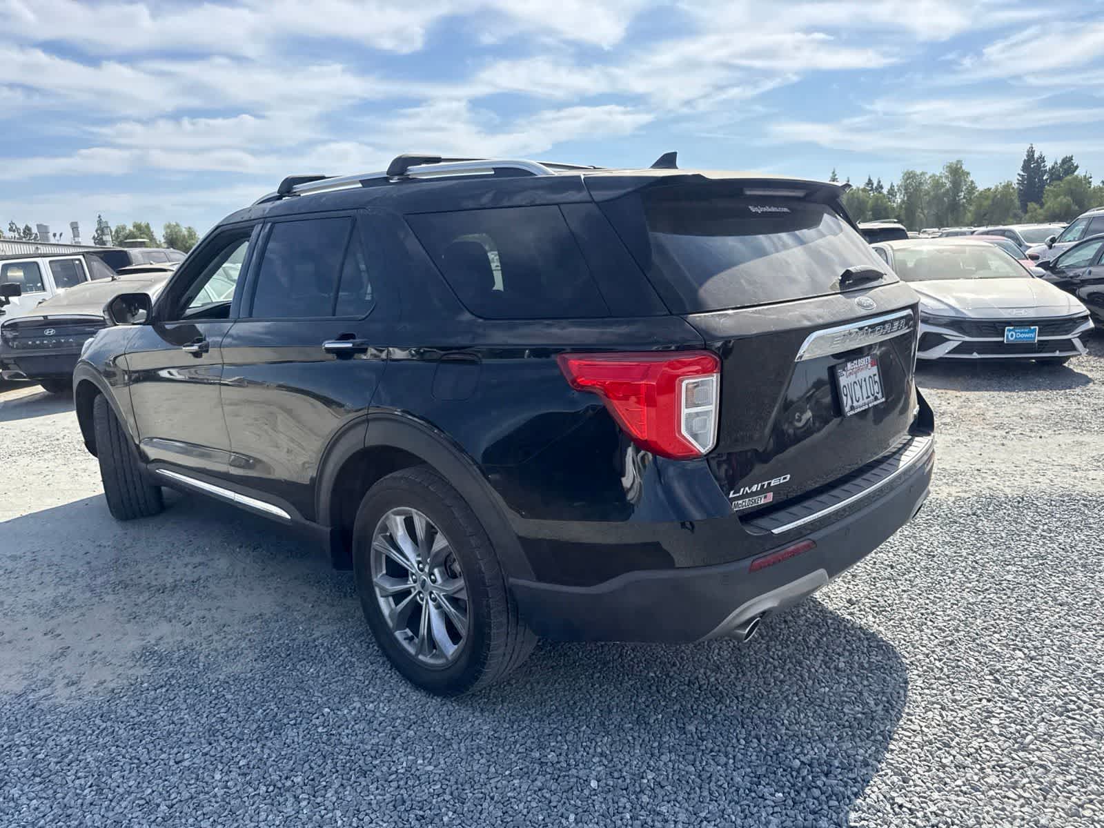 View vehicle photo 5