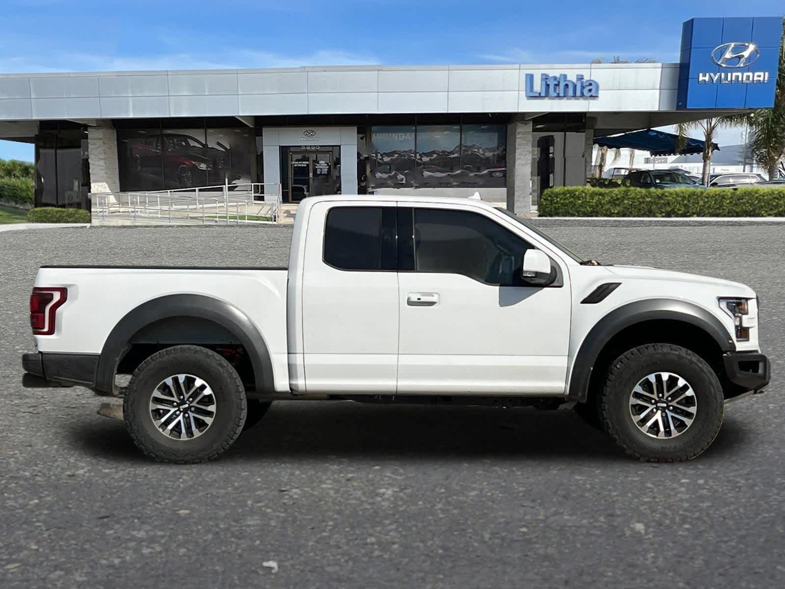 2020 Ford F-150 Raptor 4WD SuperCab 5.5 Box 8