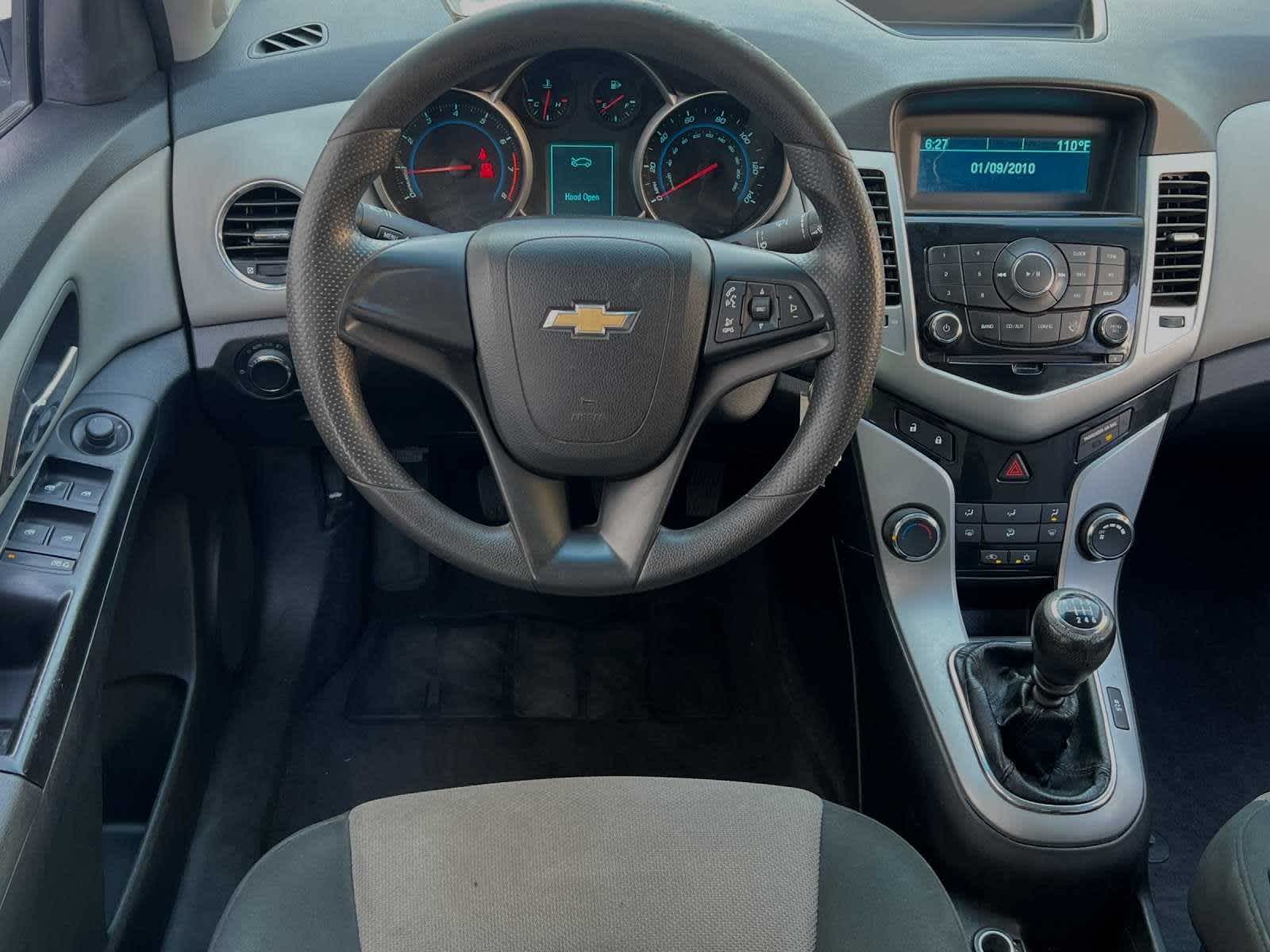 2012 Chevrolet Cruze LS 14