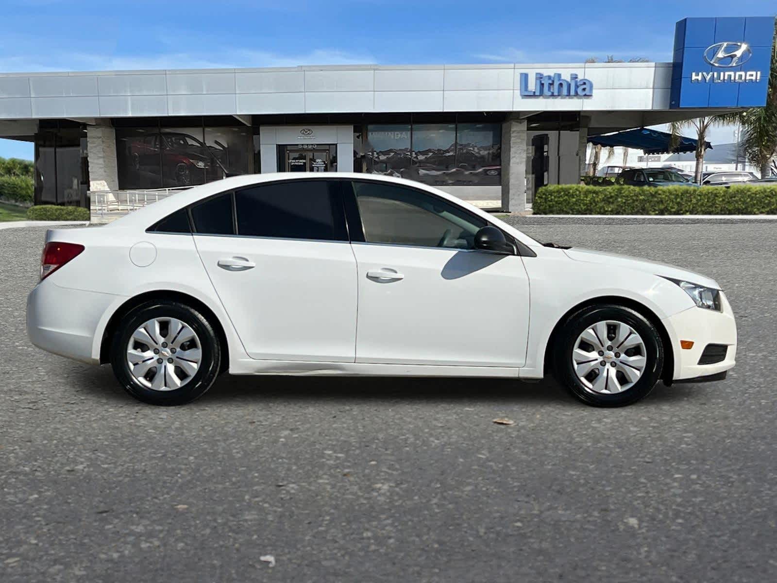 2012 Chevrolet Cruze LS 8