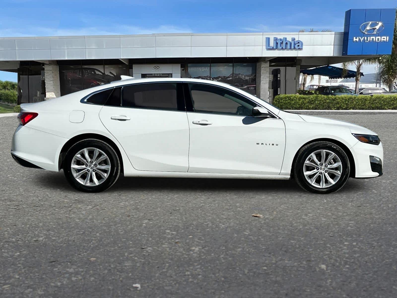 2022 Chevrolet Malibu LT 8