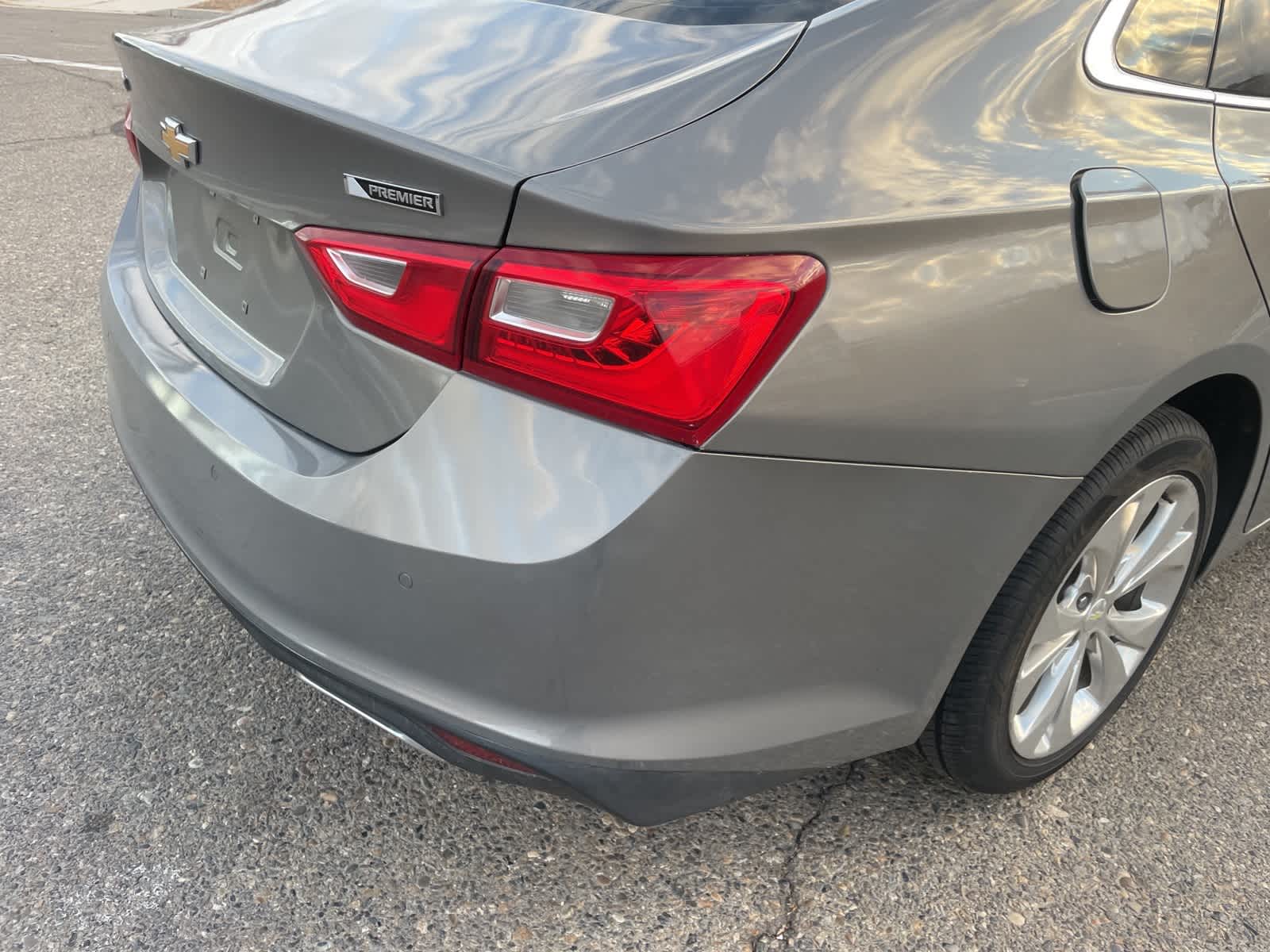 2017 Chevrolet Malibu Premier 19