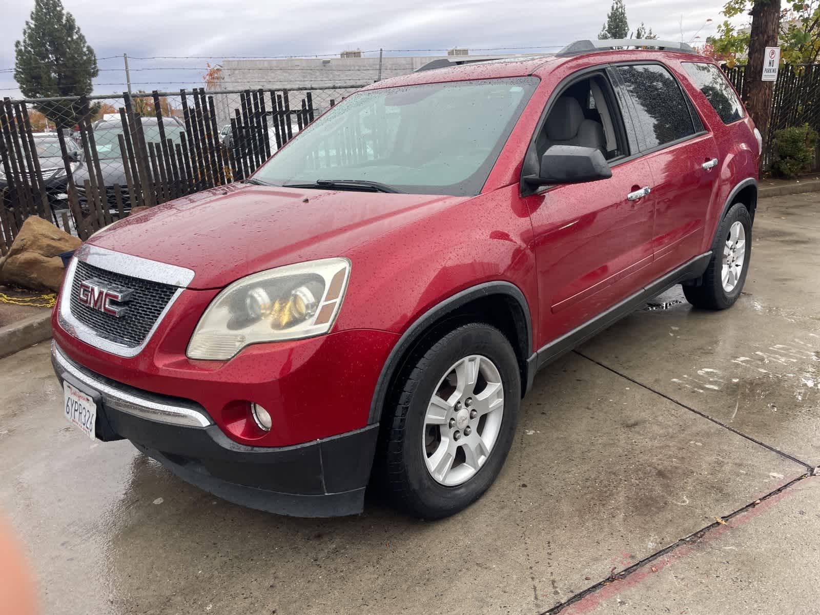 2012 GMC Acadia SLE 2