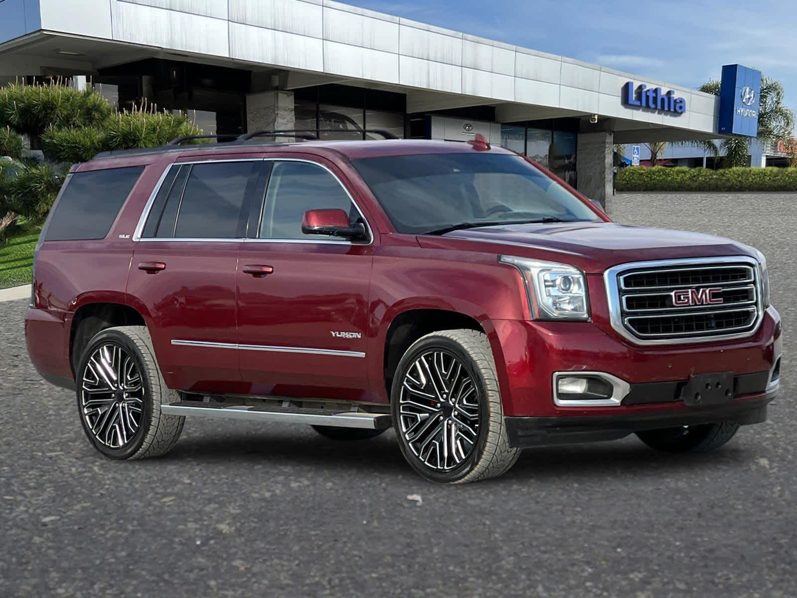 2017 GMC Yukon SLE 9