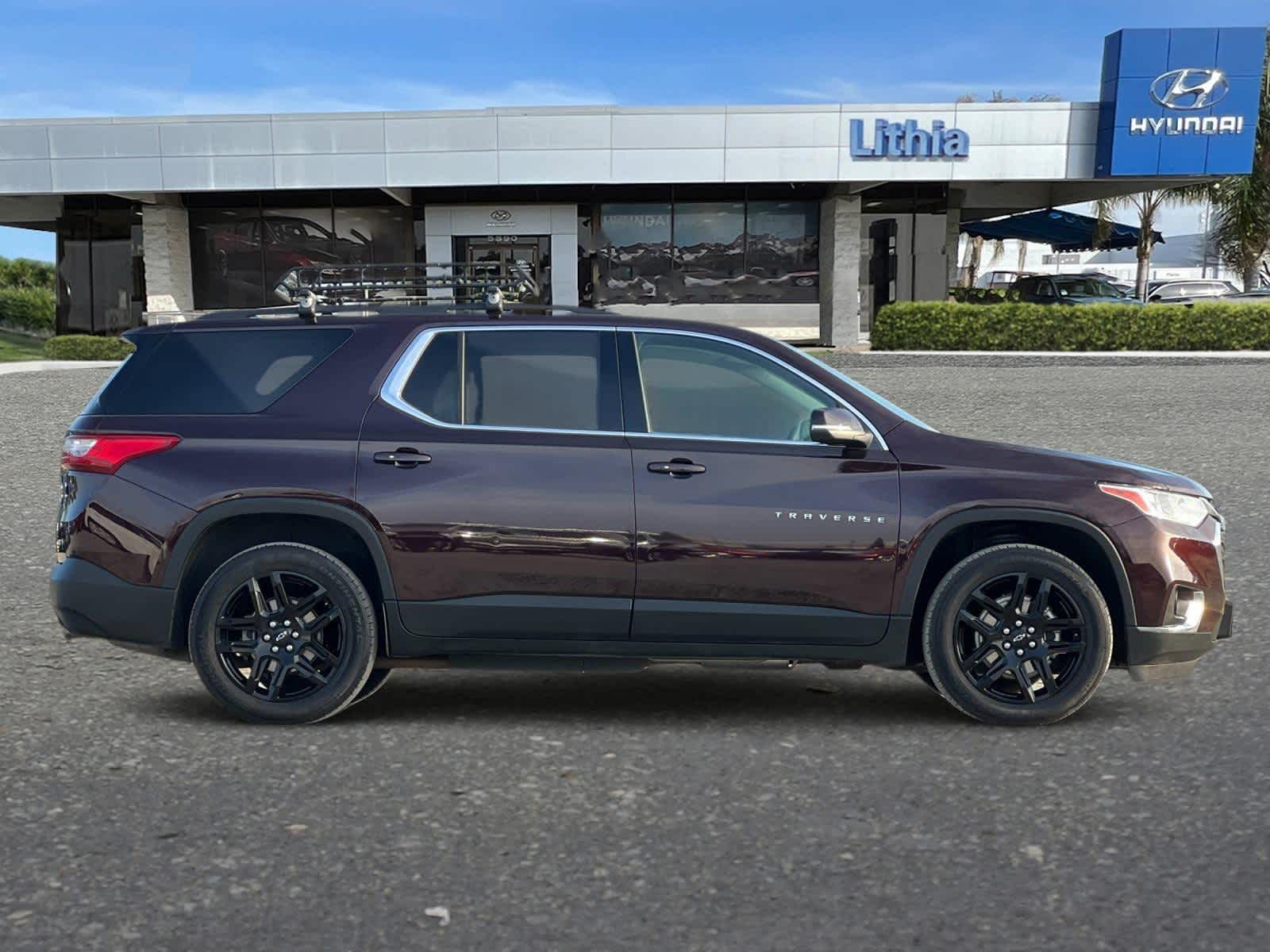 2021 Chevrolet Traverse LT Cloth 8