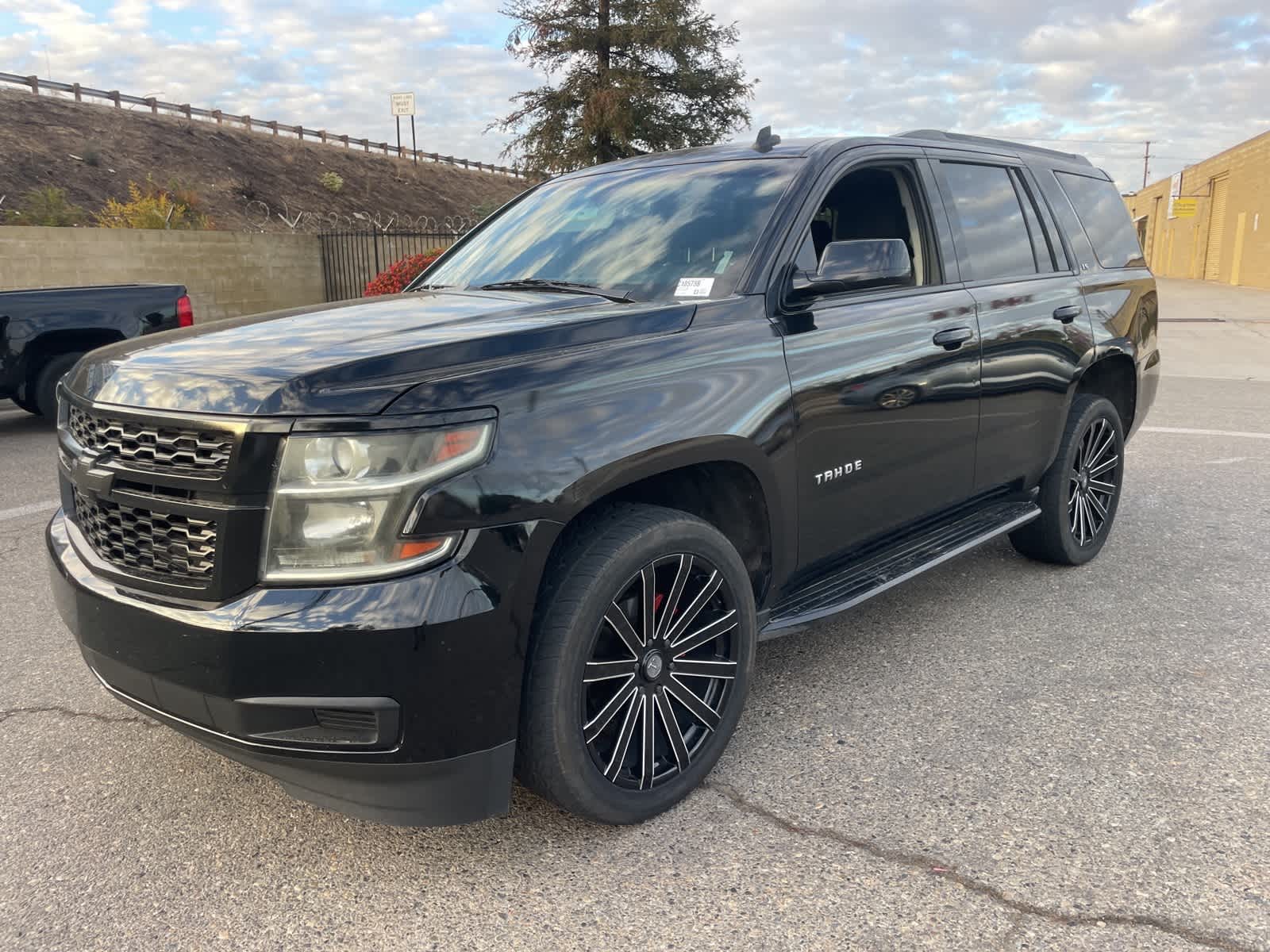 2015 Chevrolet Tahoe LS 2