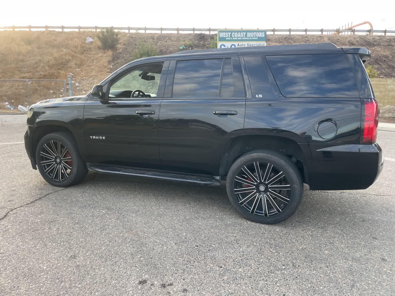 2015 Chevrolet Tahoe LS 9