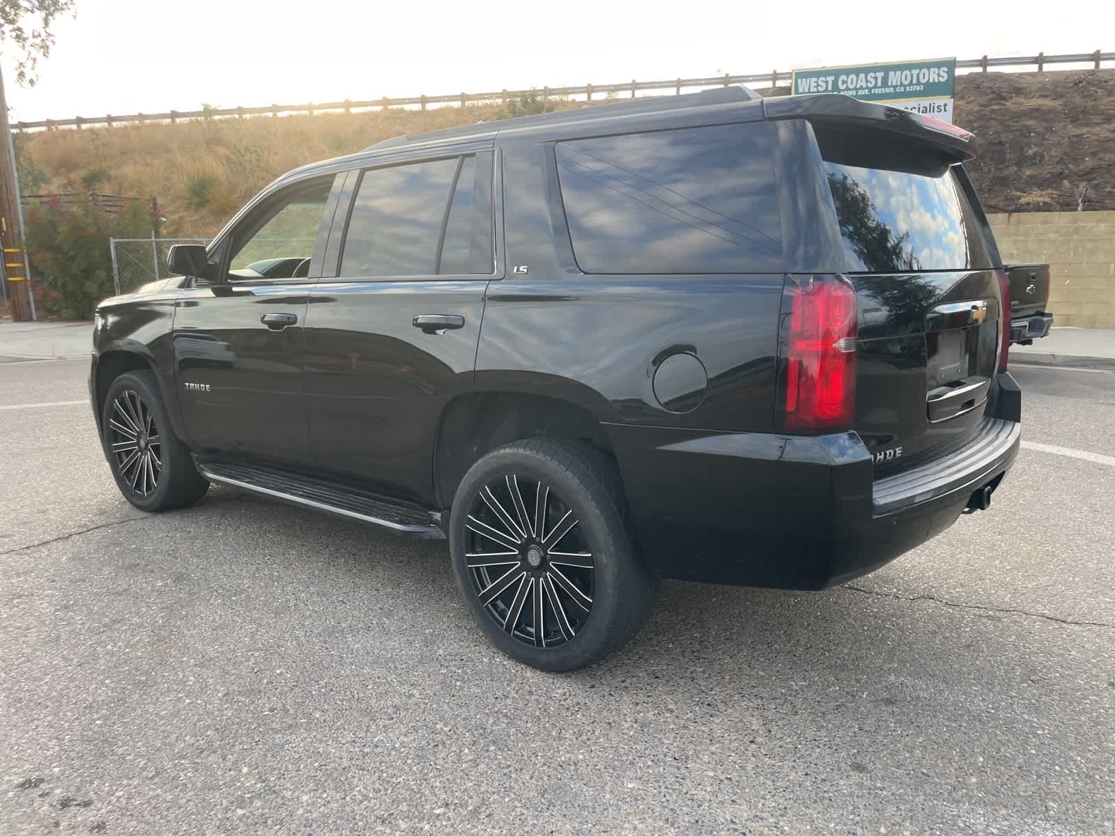 2015 Chevrolet Tahoe LS 8