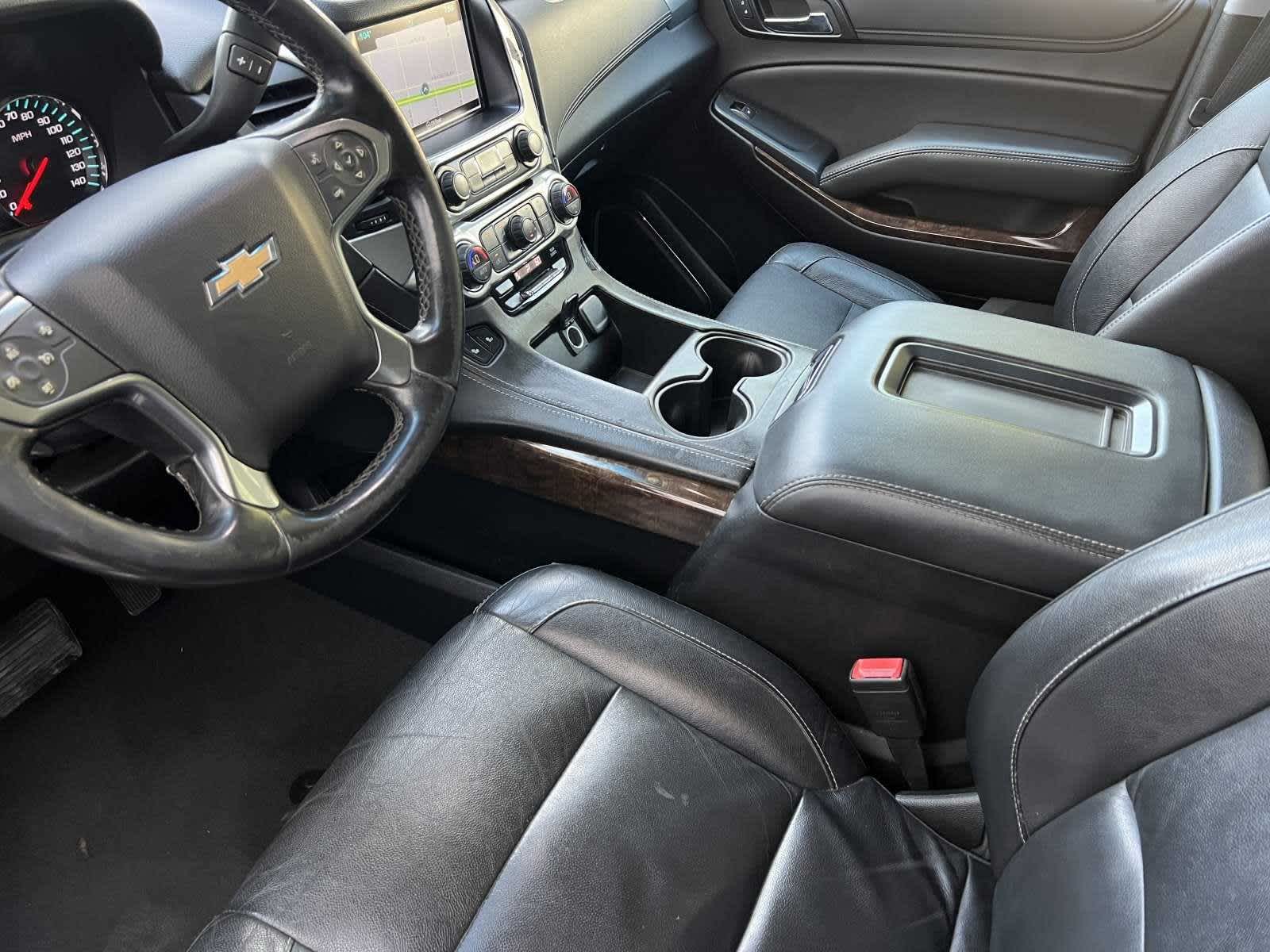 2019 Chevrolet Suburban LT 11