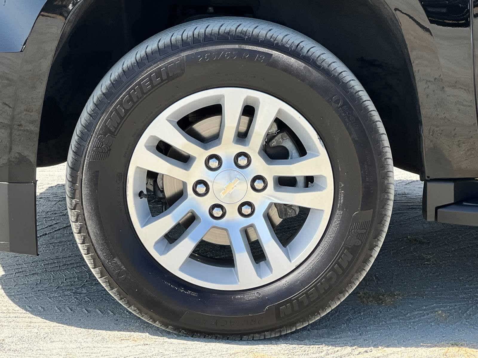 2019 Chevrolet Suburban LT 27