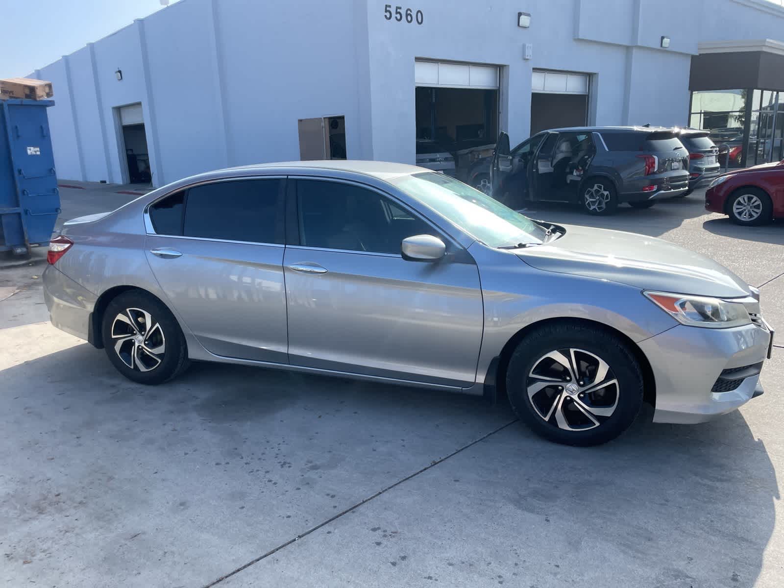 2017 Honda Accord LX 4