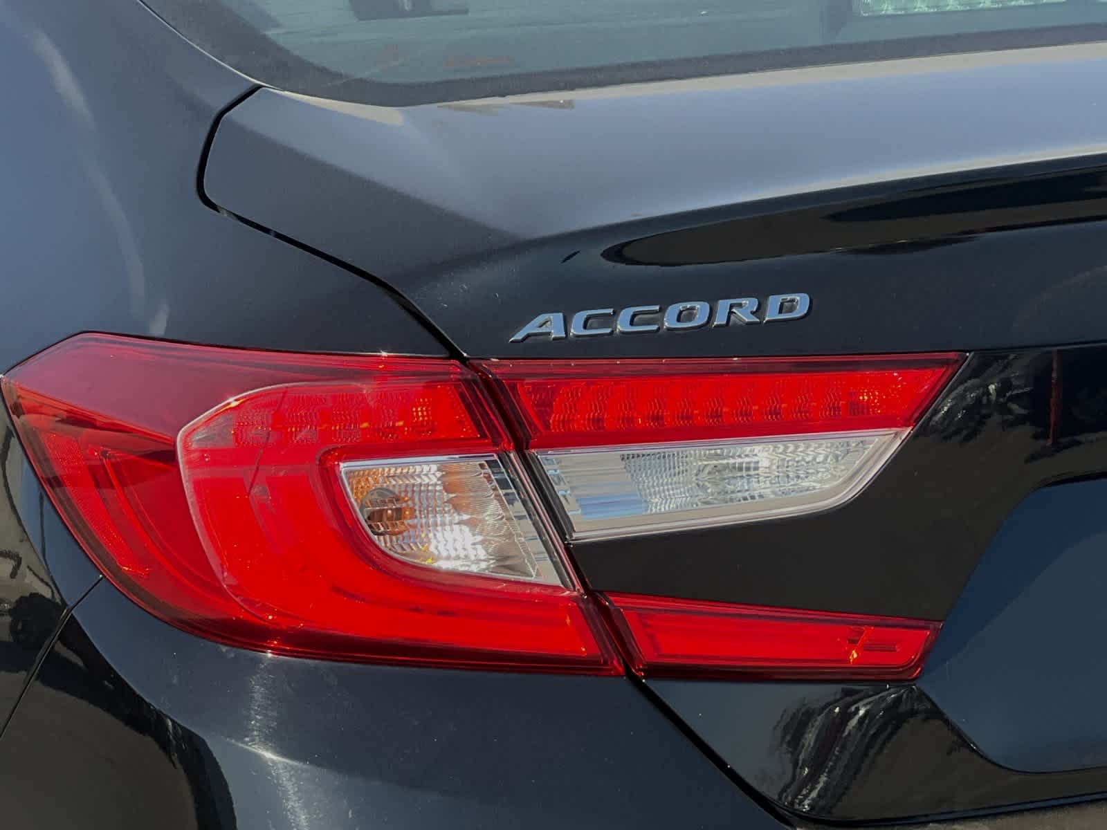 2018 Honda Accord LX 1.5T 25