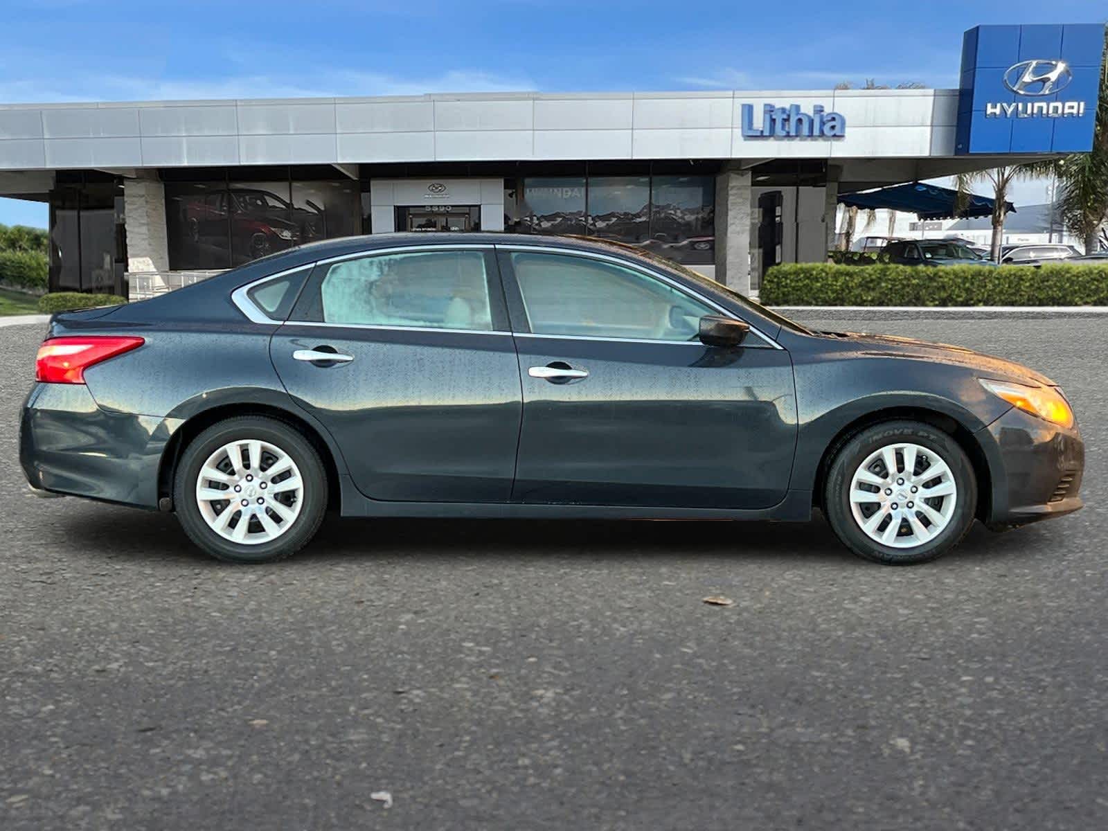 2016 Nissan Altima 2.5 S 8