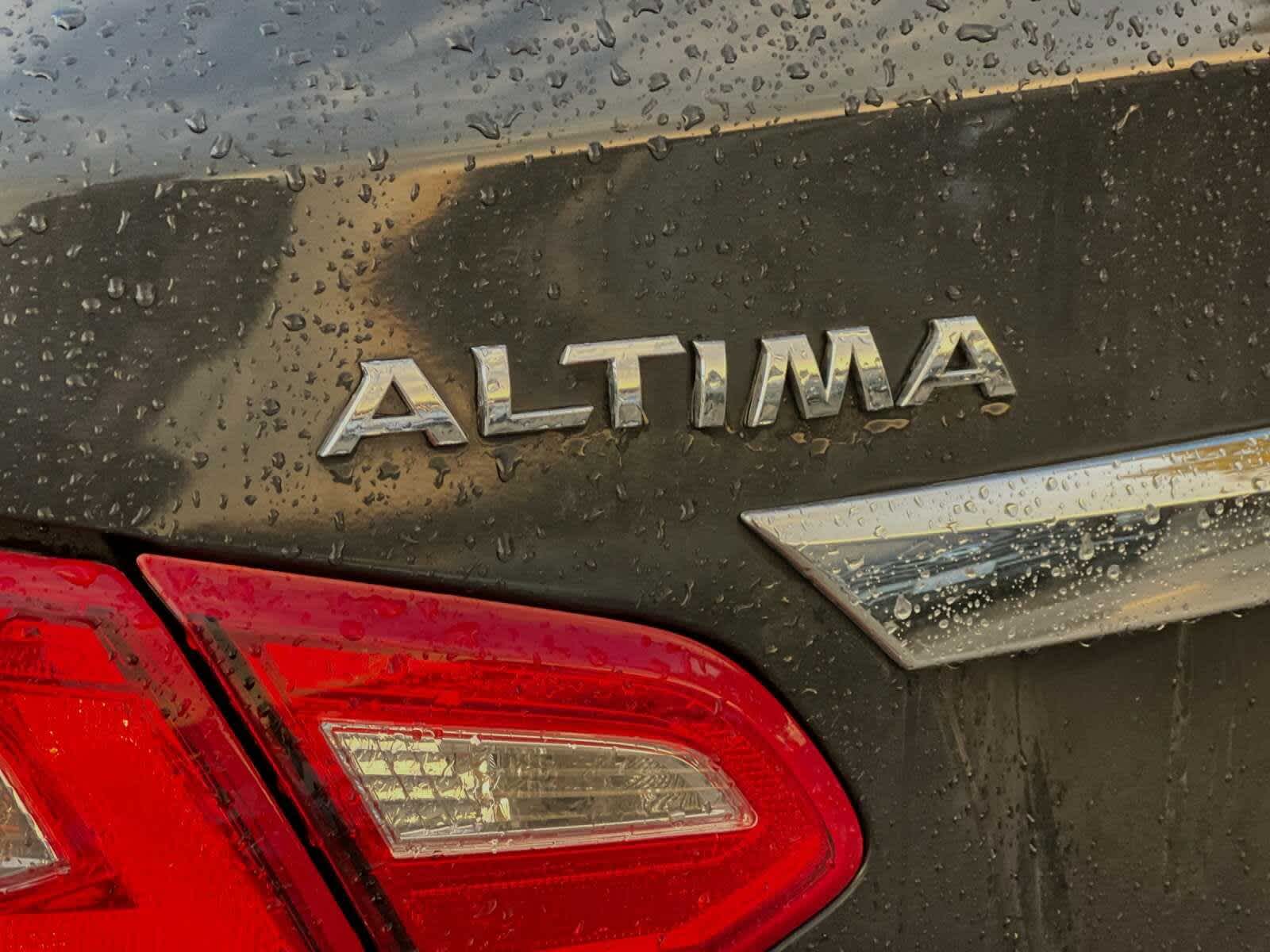 2016 Nissan Altima 2.5 S 26