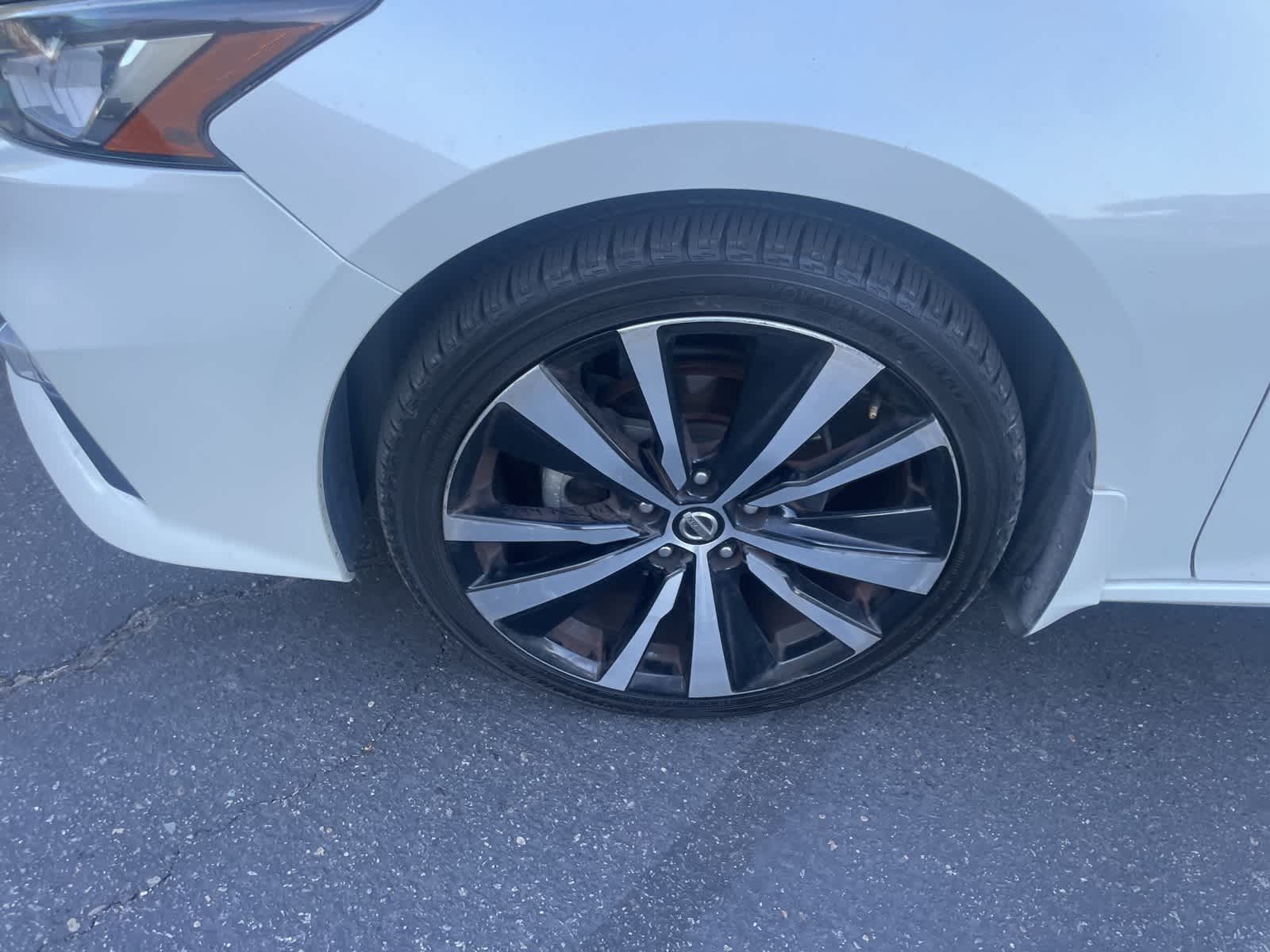 2019 Nissan Altima 2.5 SR 10