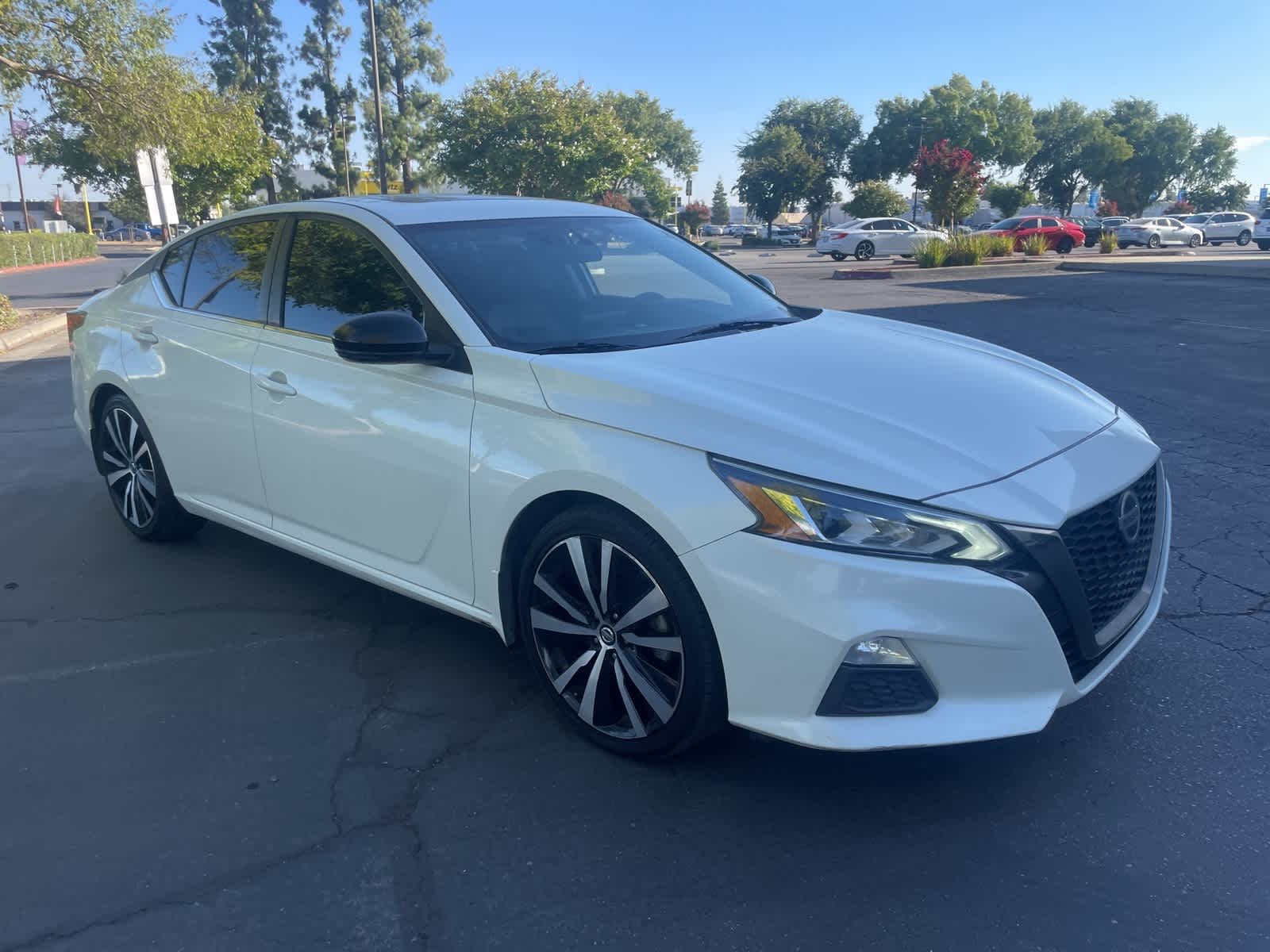 2019 Nissan Altima 2.5 SR 4